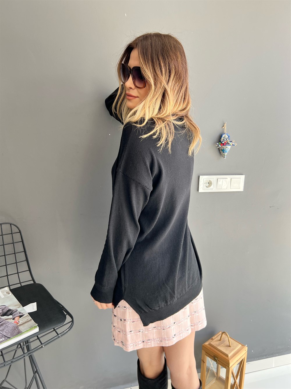 SM Balıkçı Yaka Dekolteli Siyah Triko Bluz