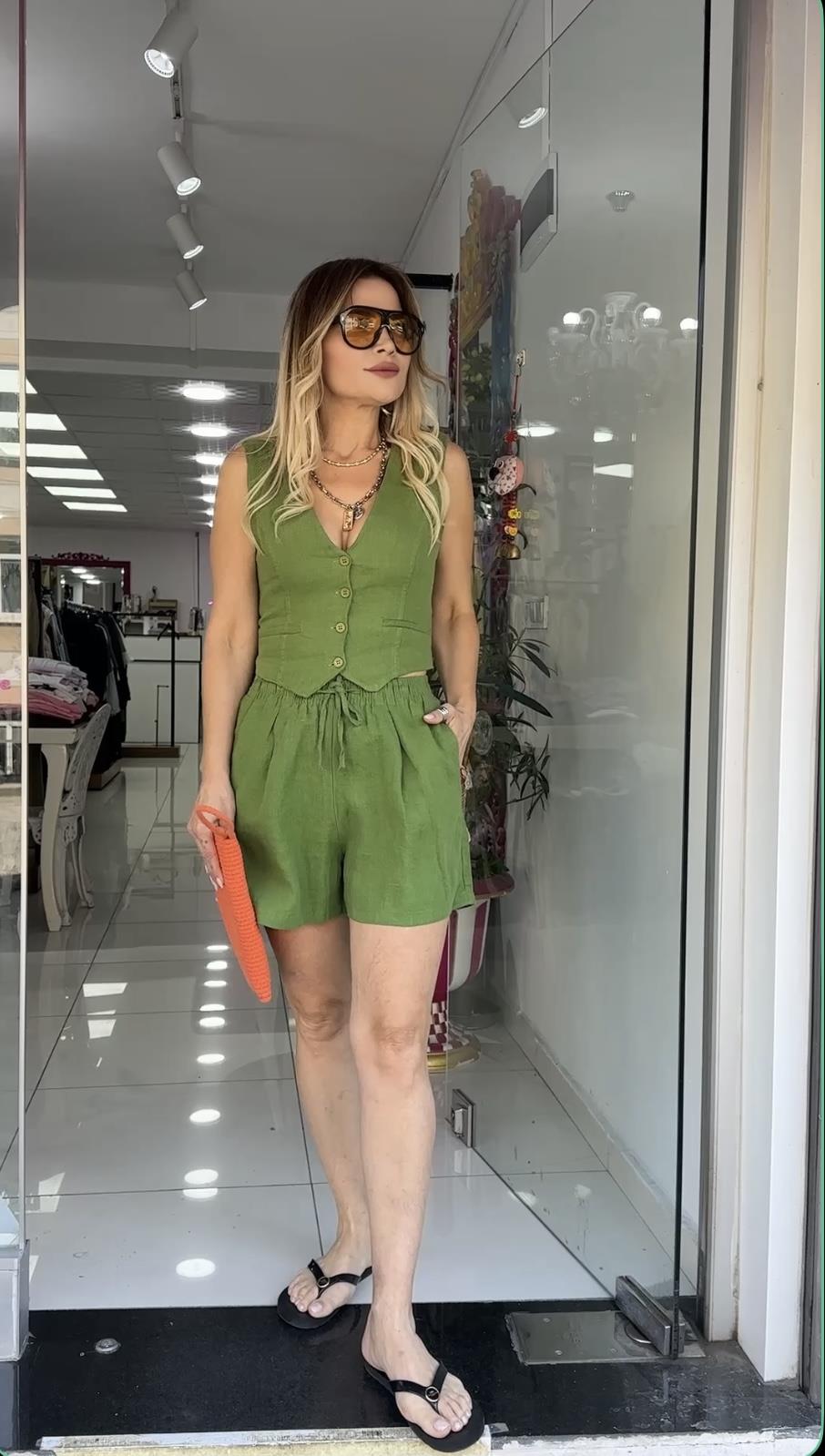 Yeşil Keten Şort 