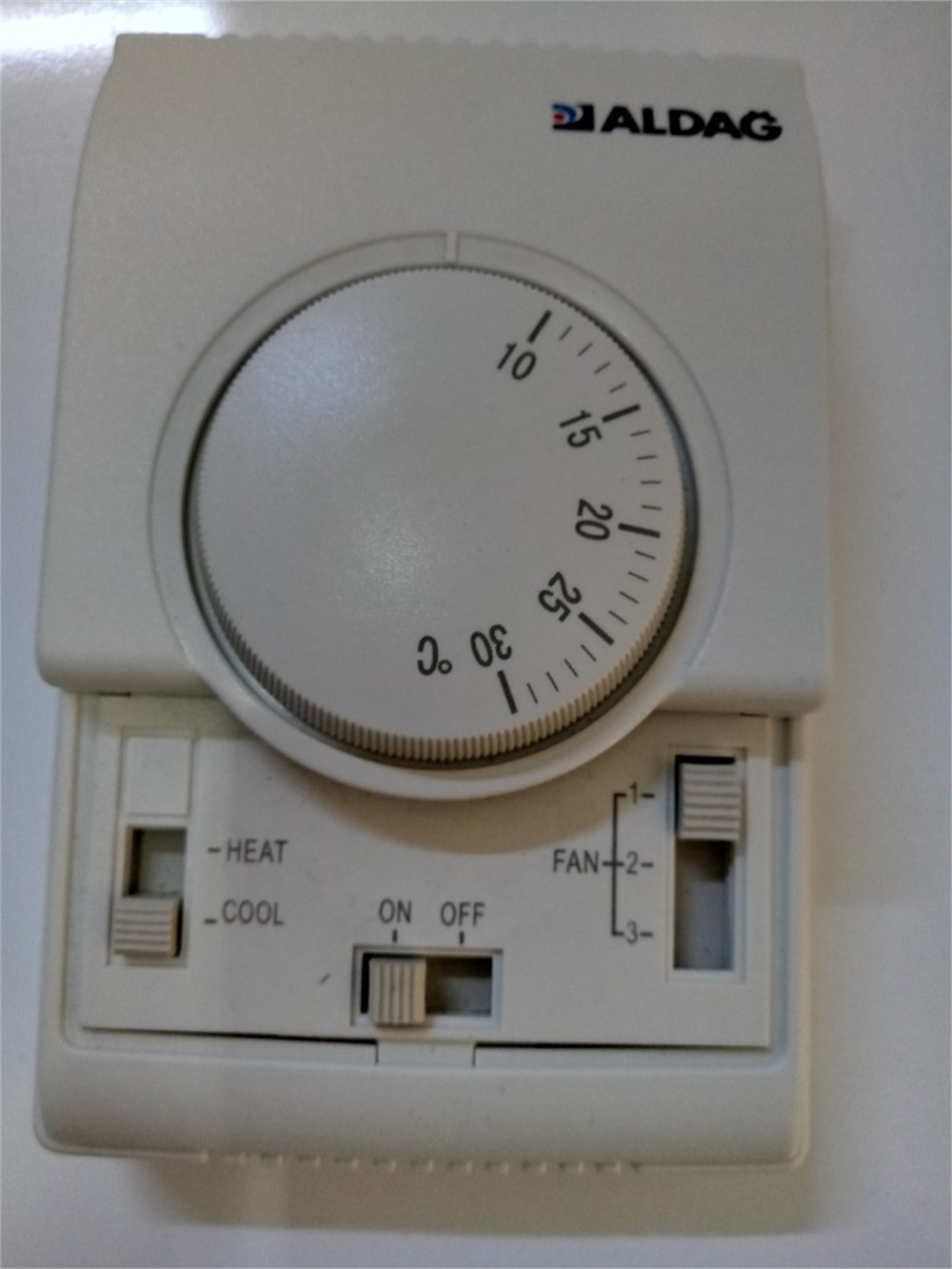 ALDAĞ TR110 ODA TERMOSTATI
