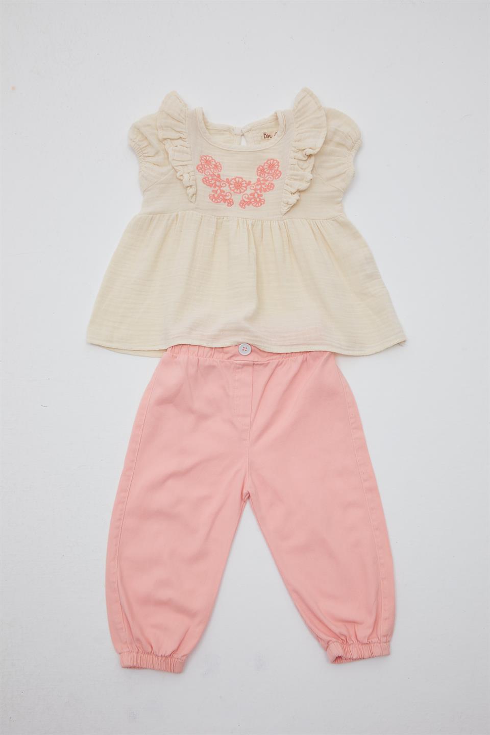 Çiçek Nakışlı Takım