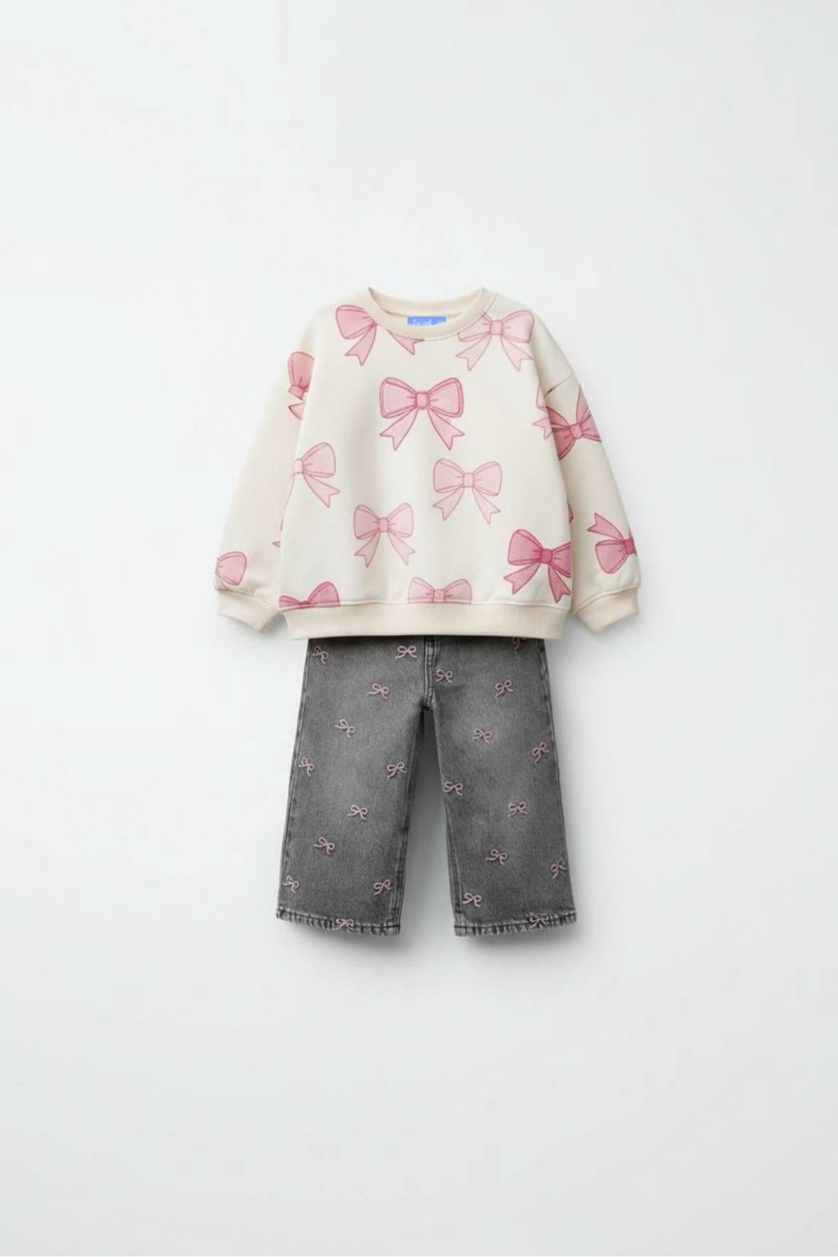 FİYONK DESENLİ SWEATSHIRT JEAN TAKIM