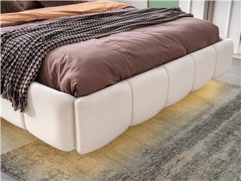 Barselona Ledli Kör Baza ve Başlık