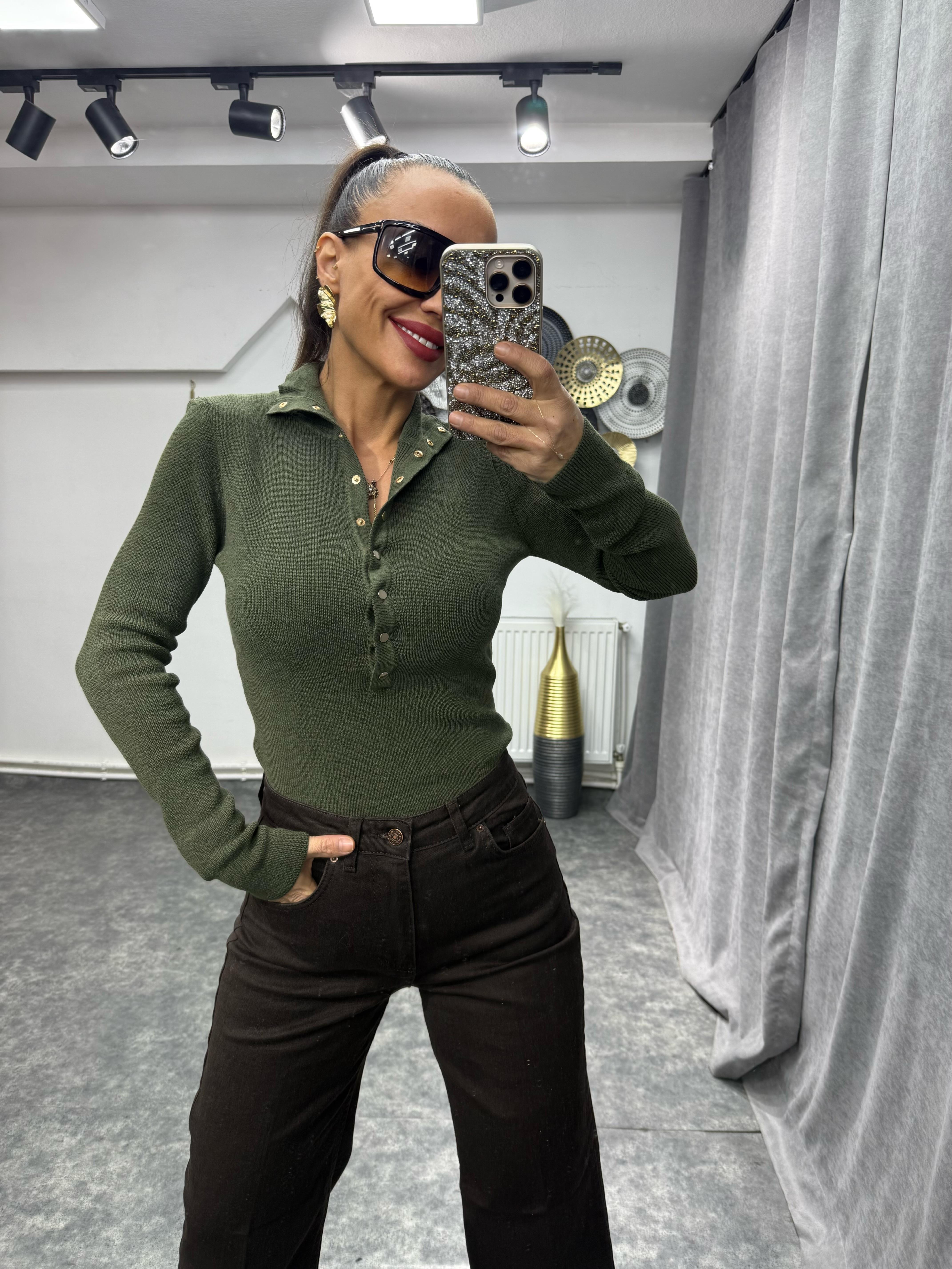 DİLVİN Önü Çıtçıtlı Yeşil Bluz No Sıfır 8