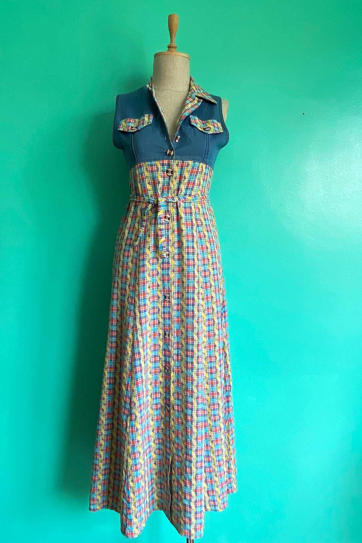 Vintage Kuşaklı Sıfır Kol Elbise
