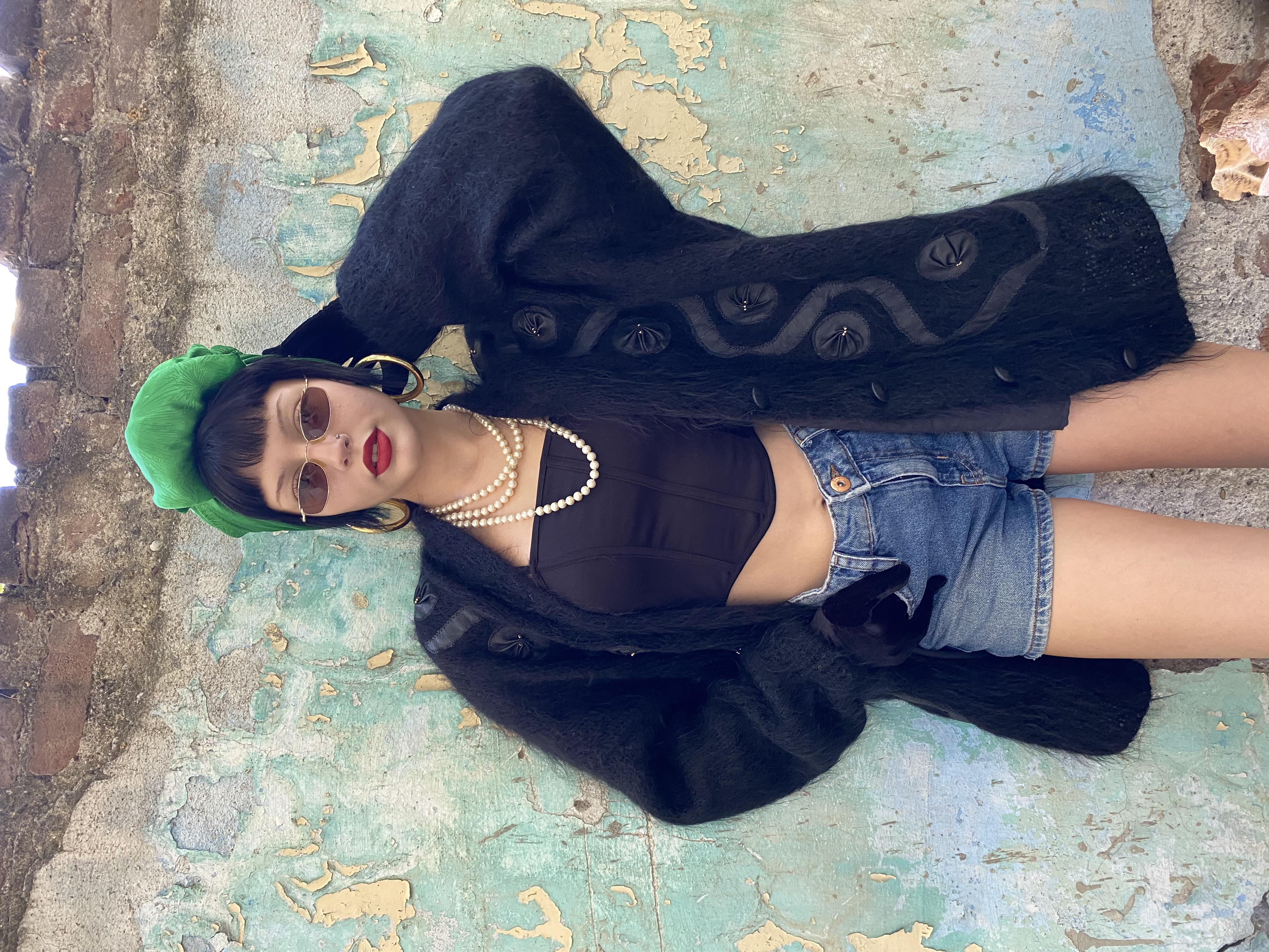 Vintage Oversize Siyah Yün Hırka