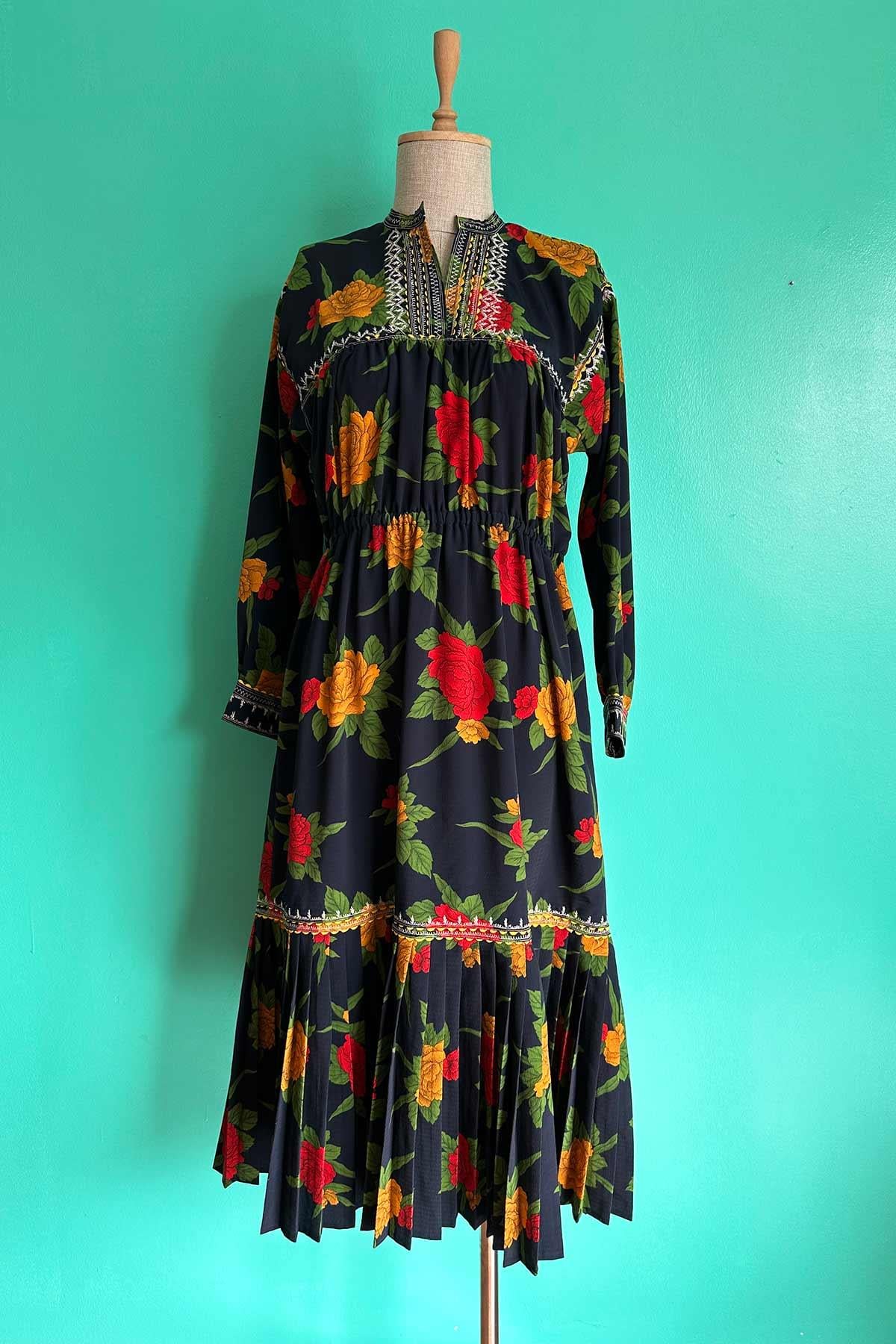 Vintage Özel Dikim Çiçekli Elbise