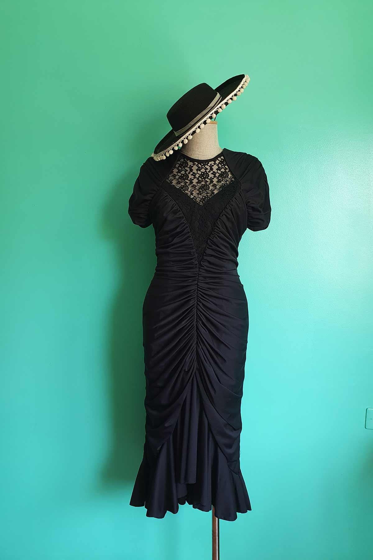 Vintage Siyah Elbise