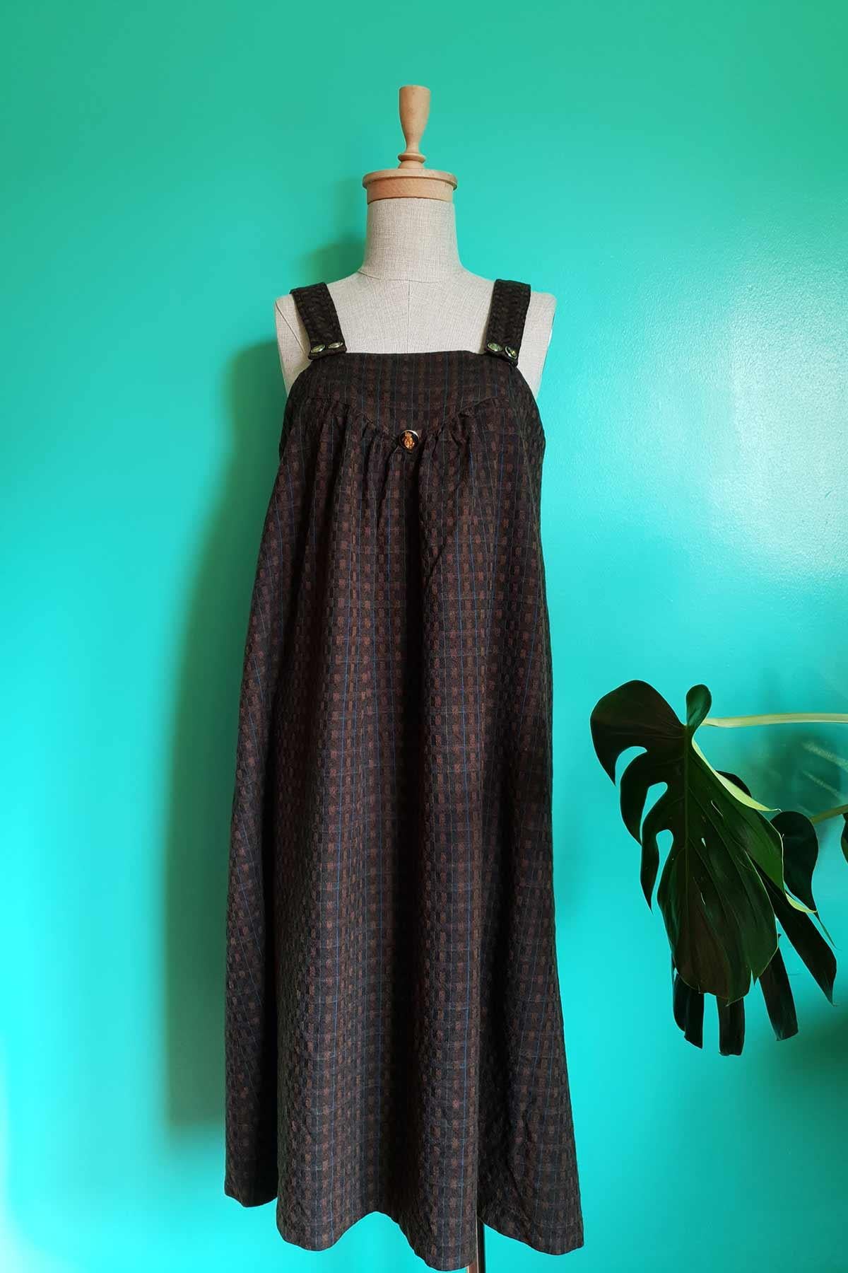 Vintage Askılı Yün Elbise