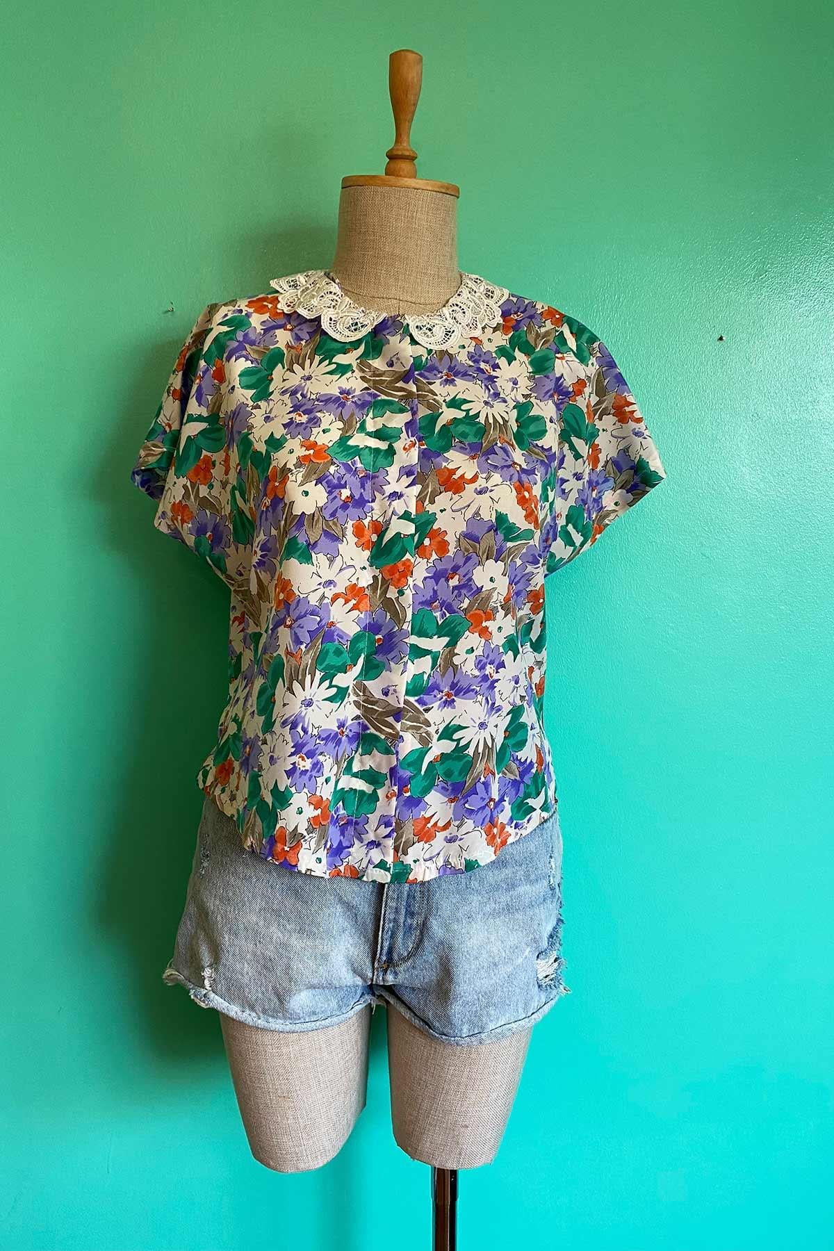 Vintage Bebe Yaka Gömlek