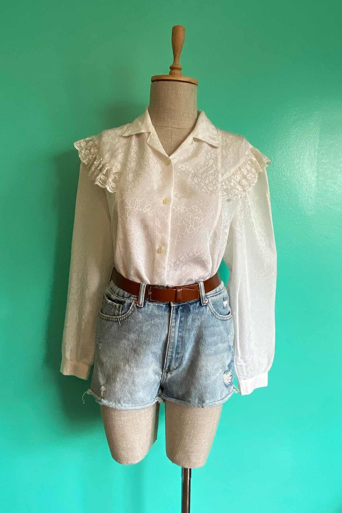 Vintage Beyaz Gömlek