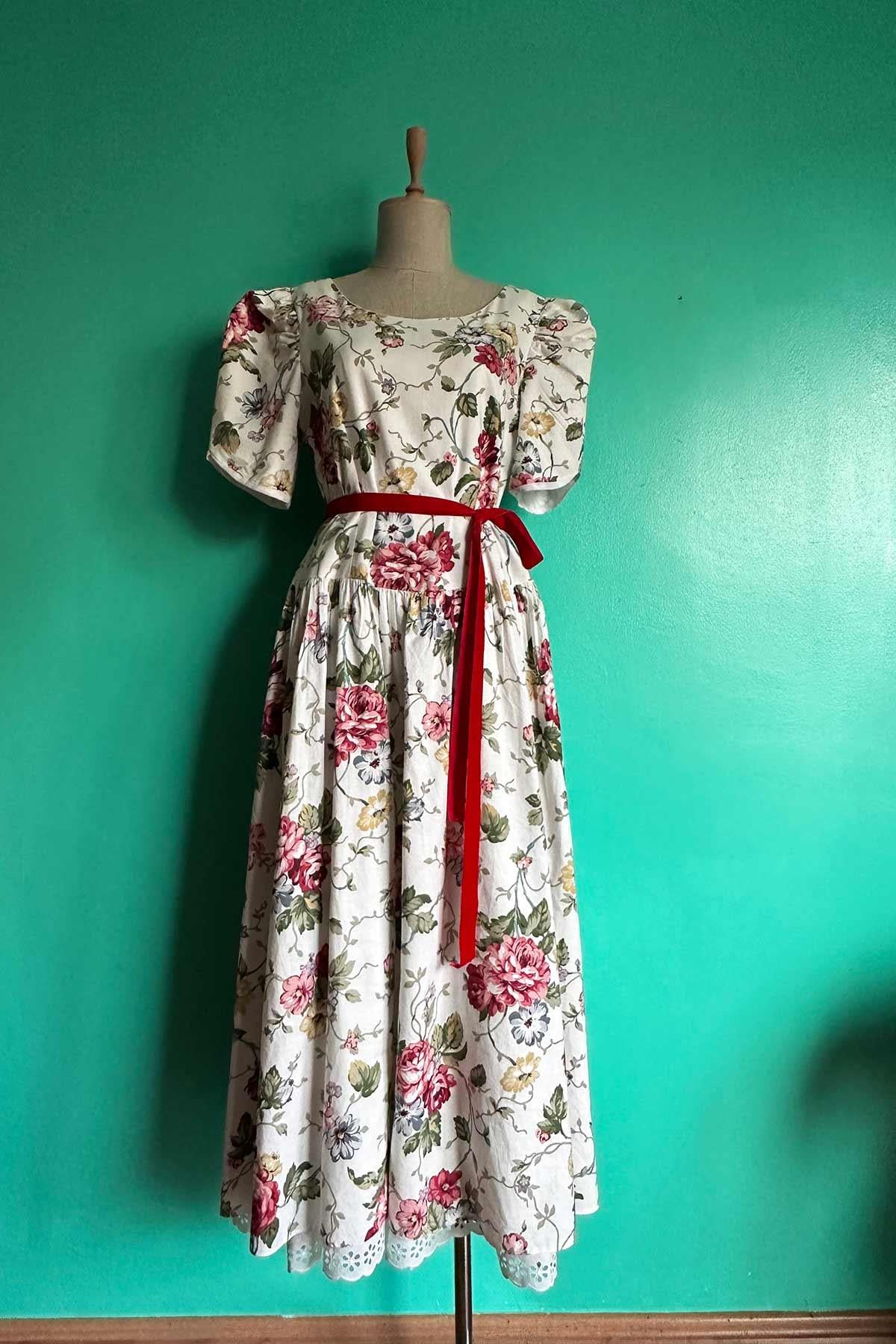Vintage Çiçekli Pamuk Elbise