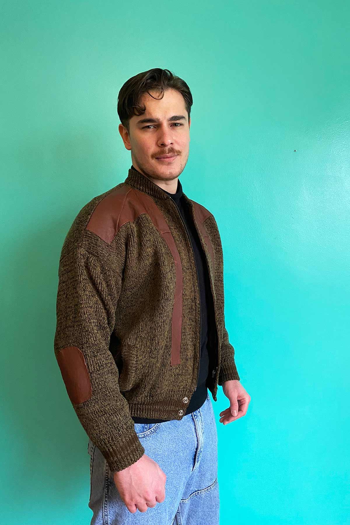 Vintage Deri Detaylı Yün Hırka