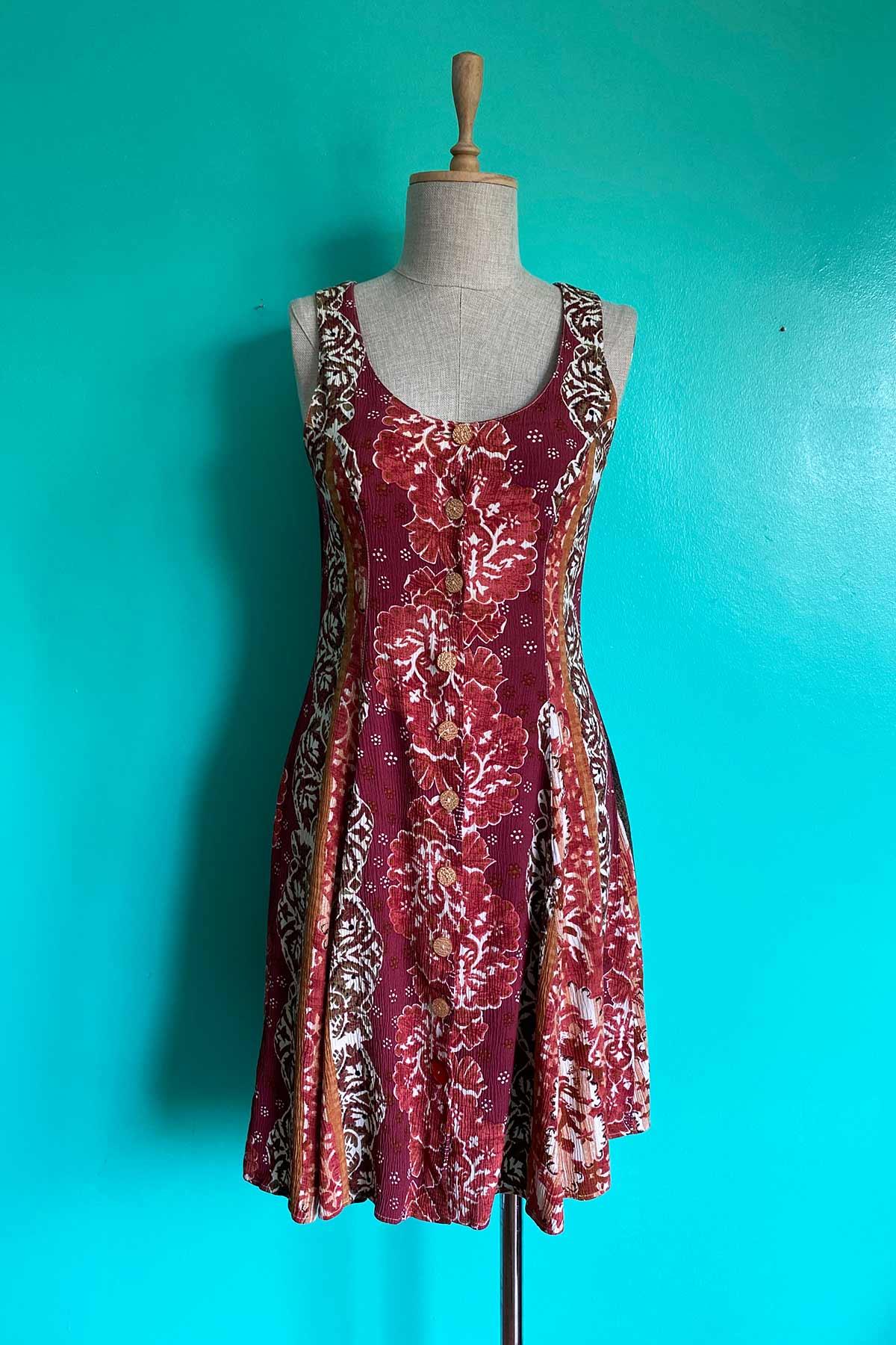 Vintage Düğmeli Elbise