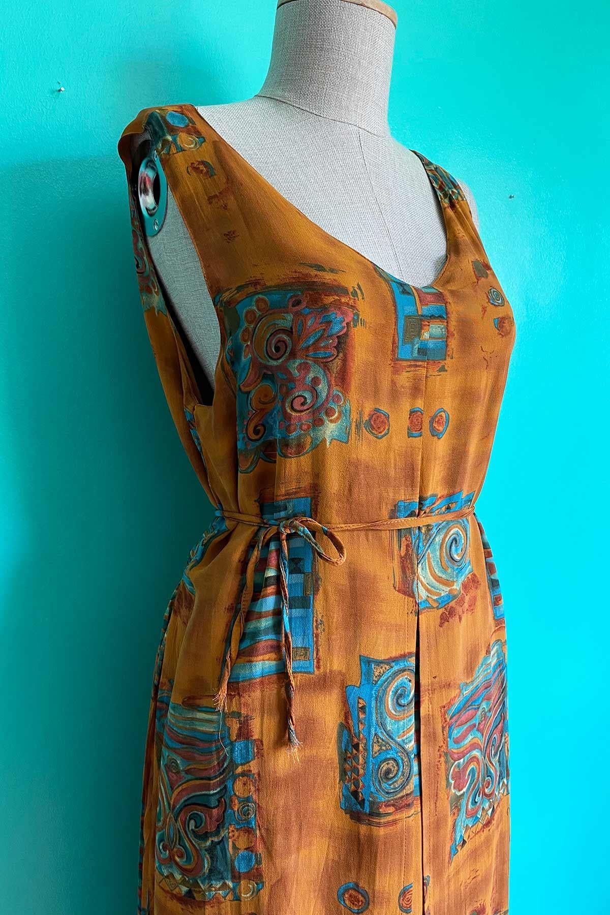 Vintage Etnik Desenli Kuşaklı Şifon Elbise