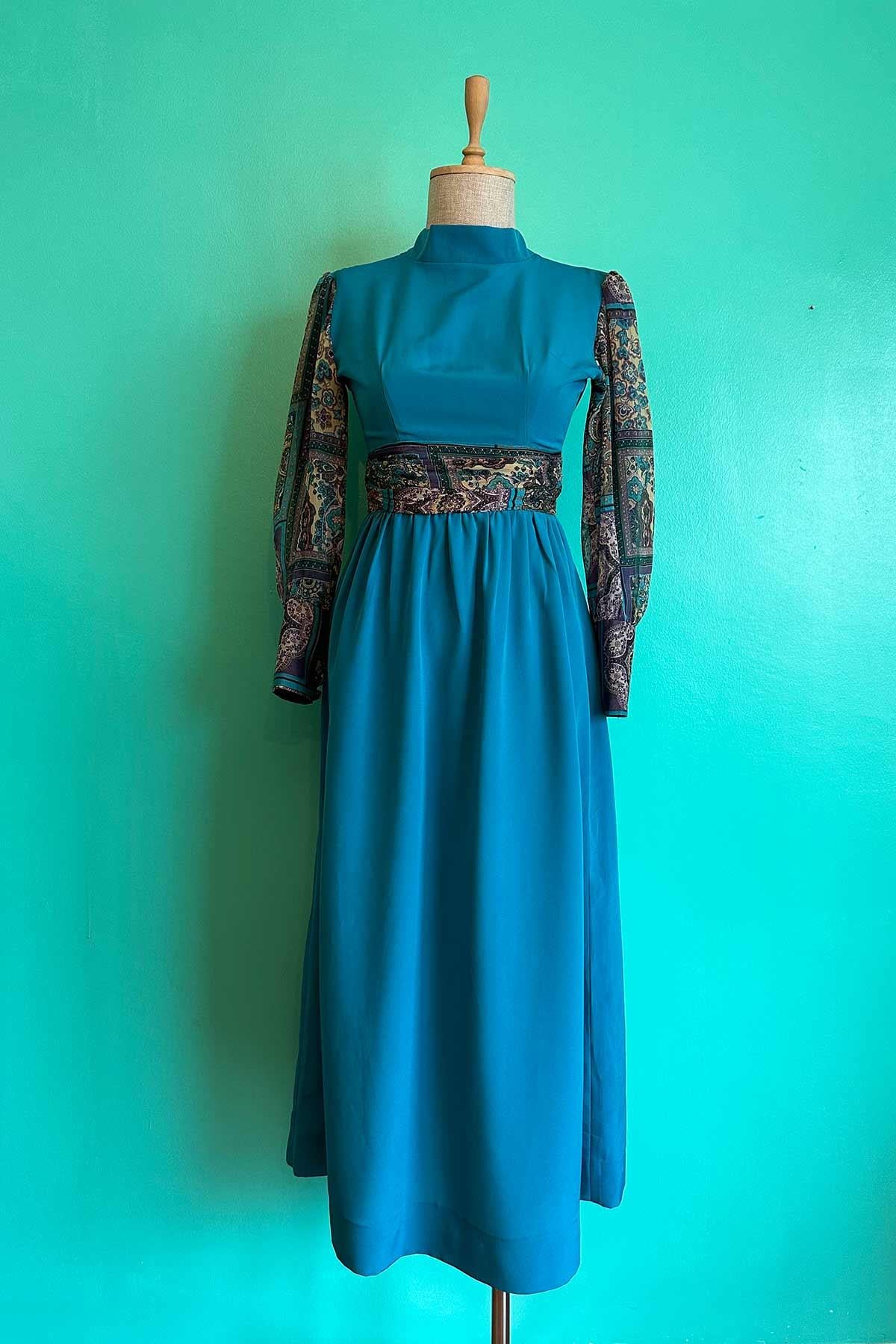 Vintage Fiyonk Detay Uzun Elbise
