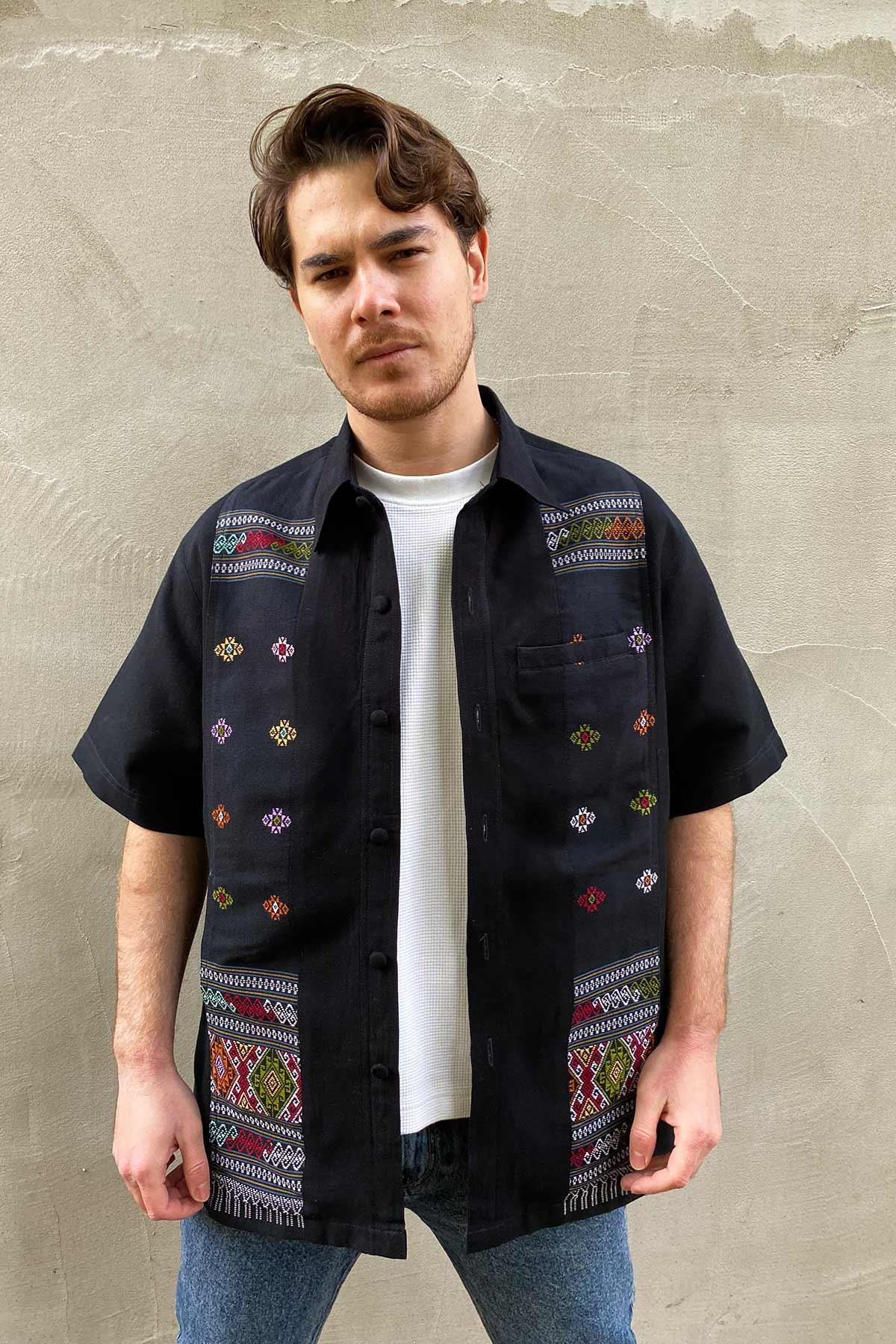 Vintage İşlemeli Siyah Keten Gömlek