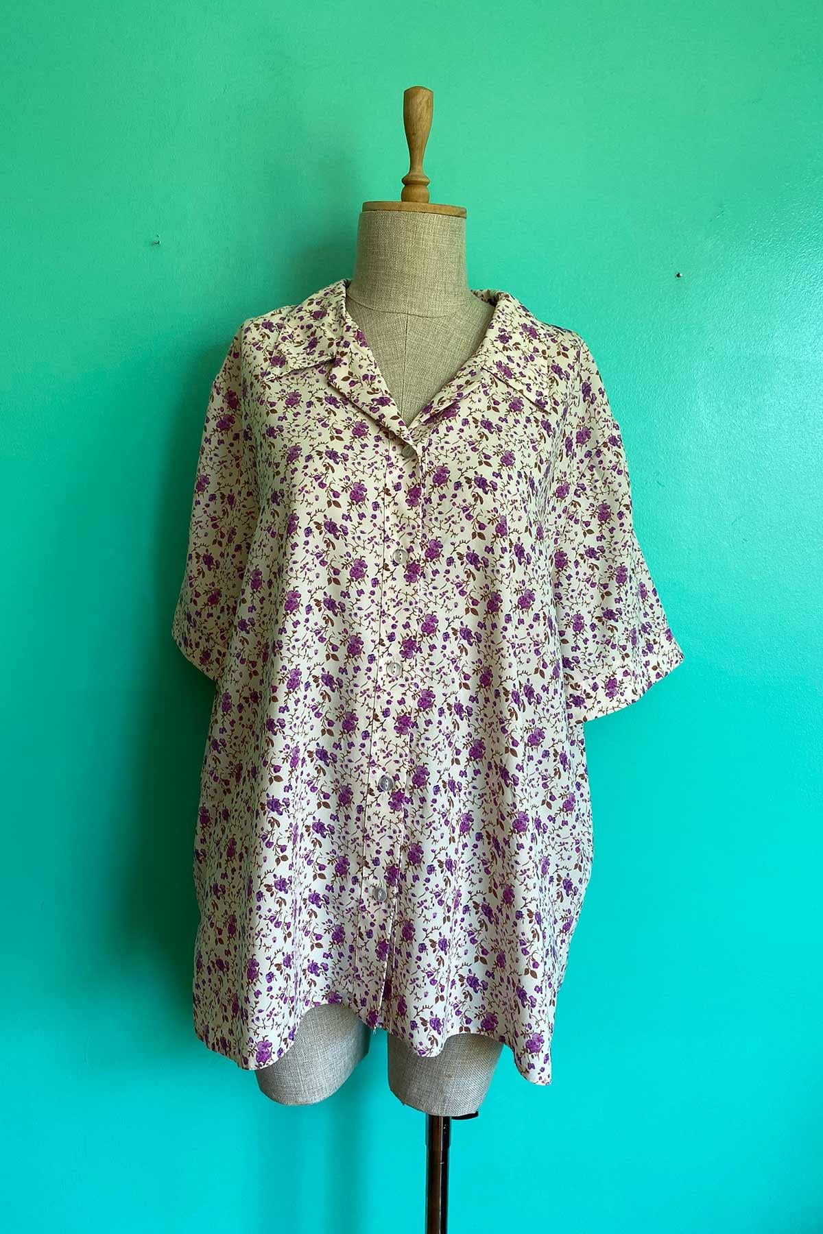 Vintage Lila Çiçek Desenli Gömlek
