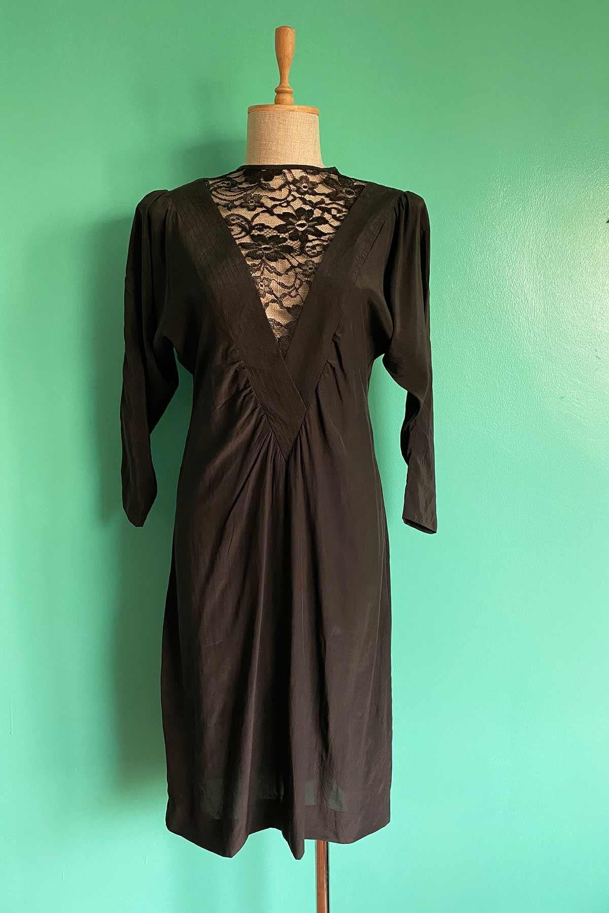 Vintage Saf İpek Siyah Elbise