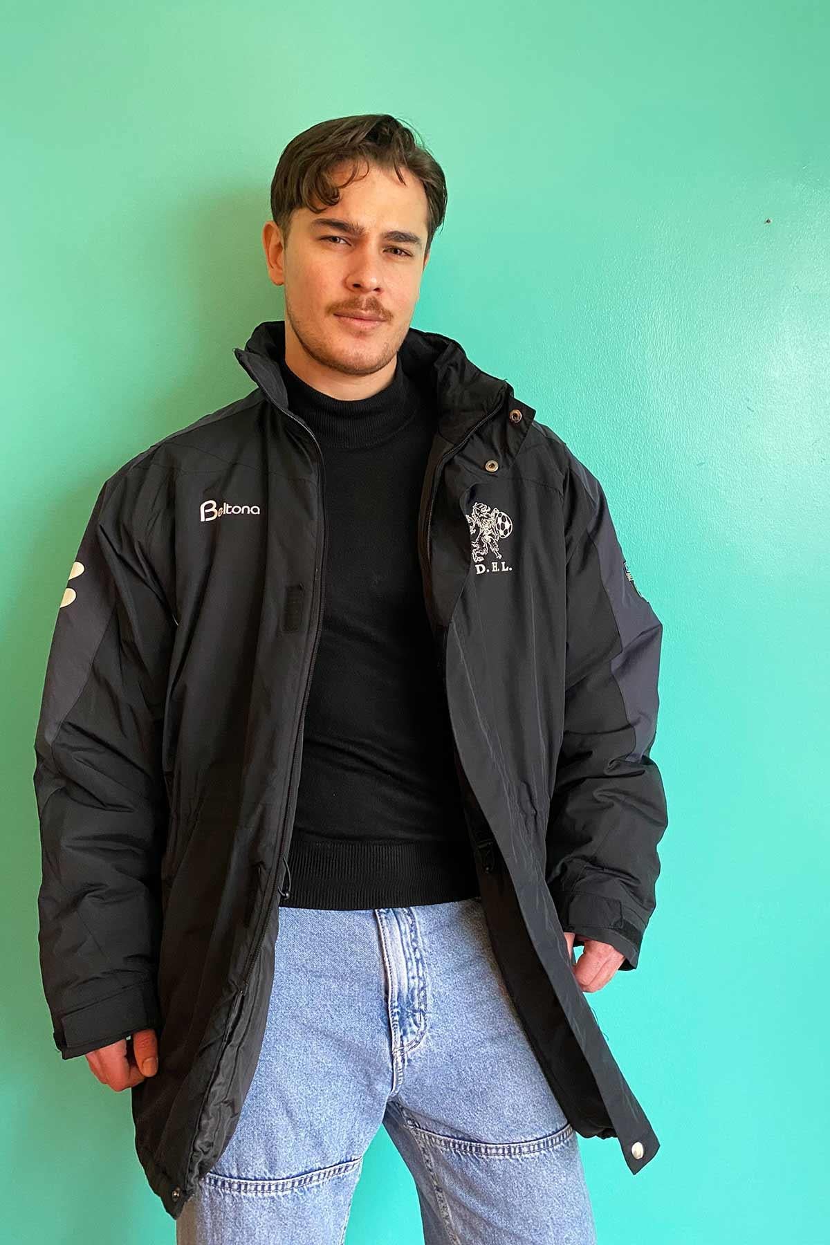 Vintage Siyah Outdoor Mont