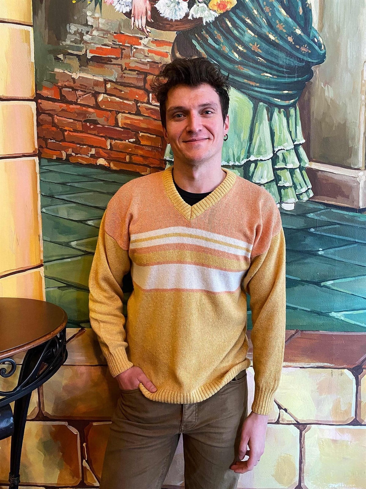 Vintage V Yaka Kazak