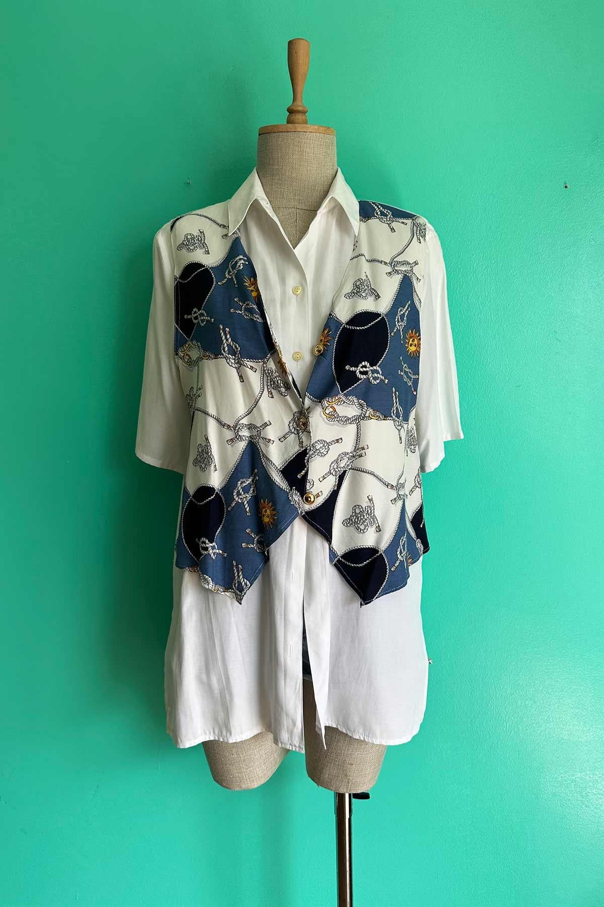 Vintage Yelekli Beyaz Pamuk Gömlek