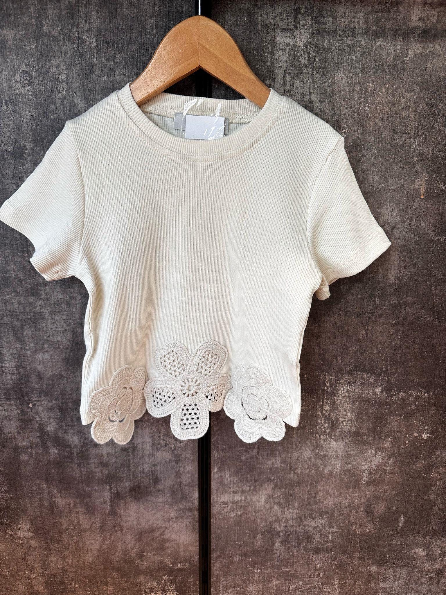 Bej Çiçek TshirtÇOCUKCABUTİK