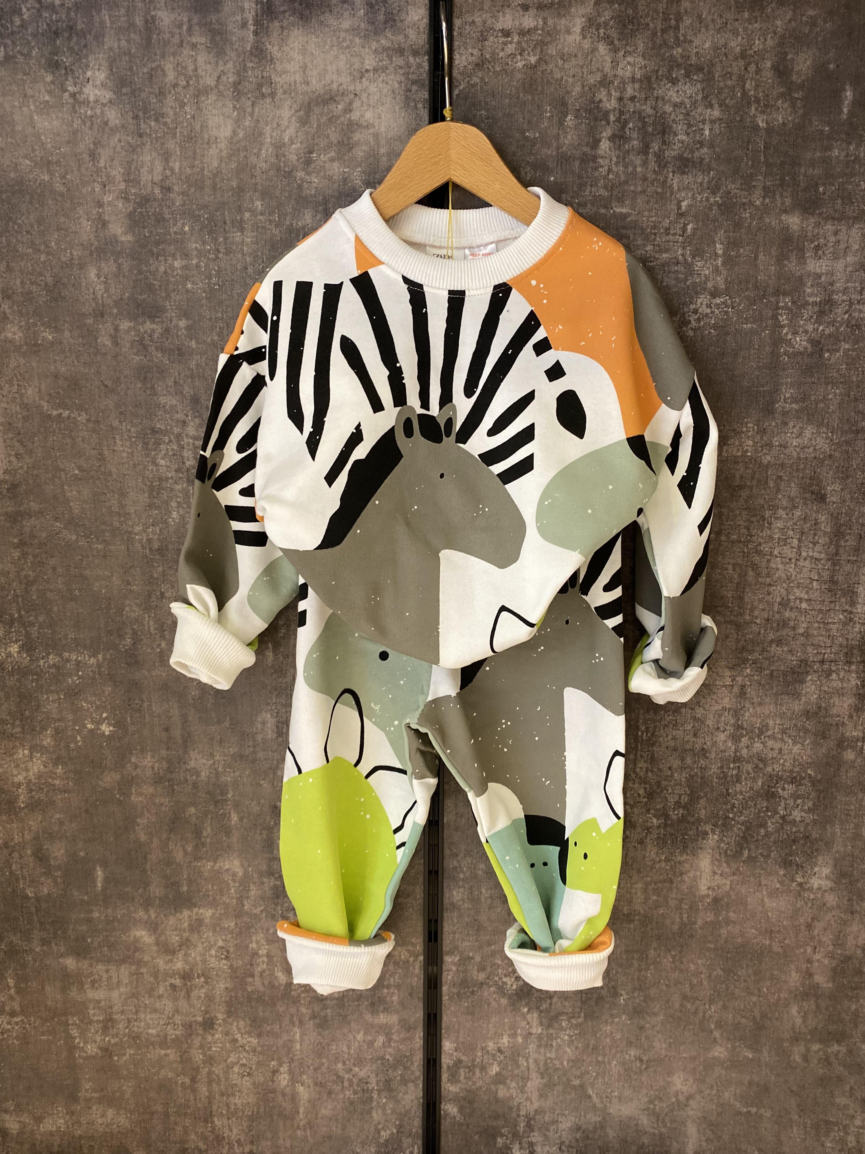 Zebra Desenli Beyaz Takım ÇOCUKCABUTİK