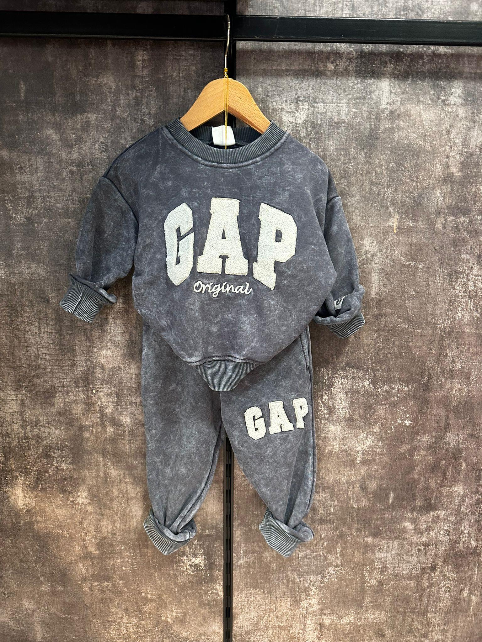 Gri GAP Takım ÇOCUKCABUTİK