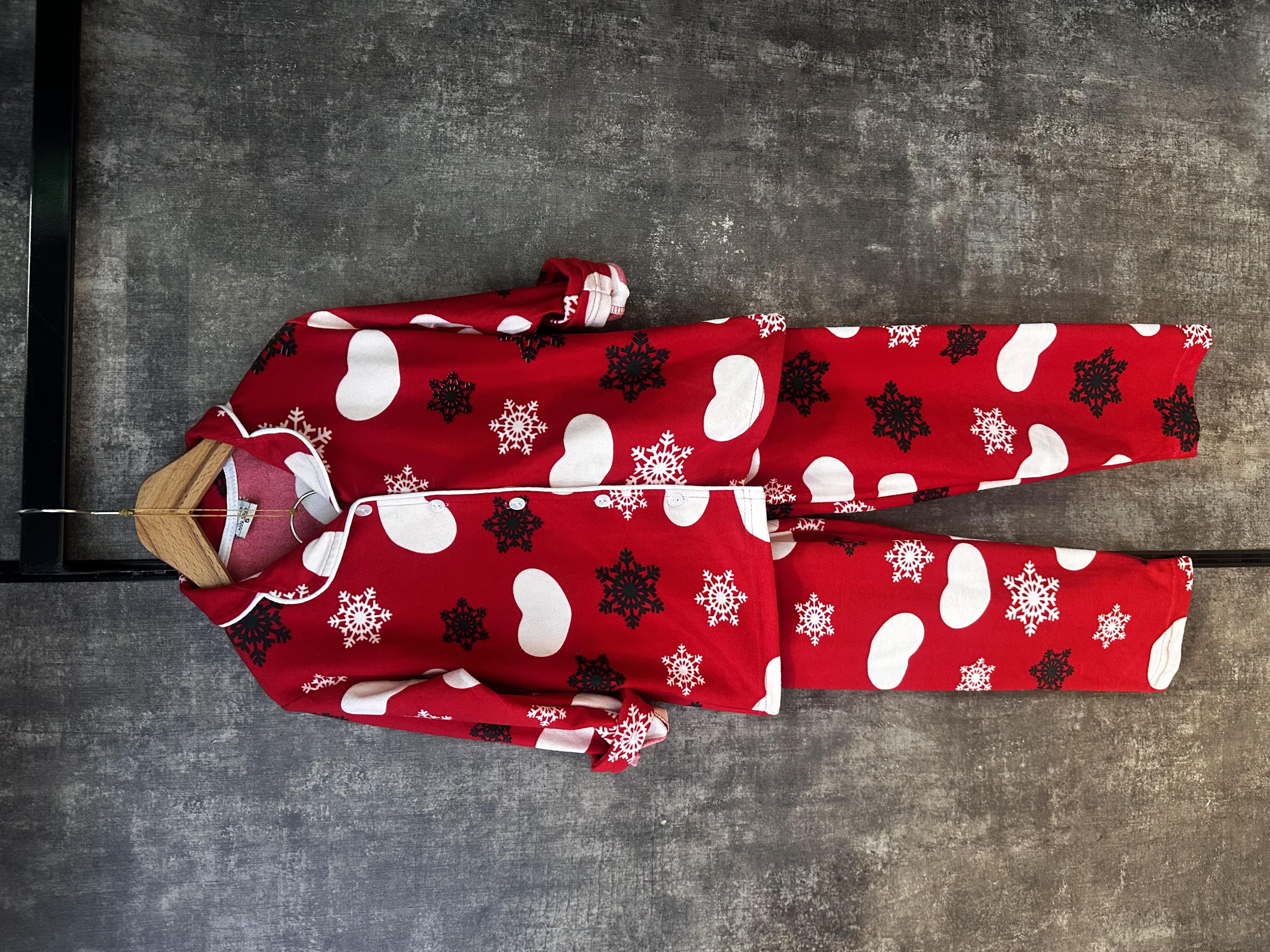 Kırmızı Kalpli Pijama TakımıÇOCUKCABUTİK