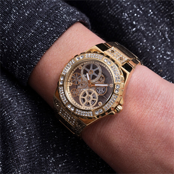 GUESS GW0302L2 Kadın Kol Saati