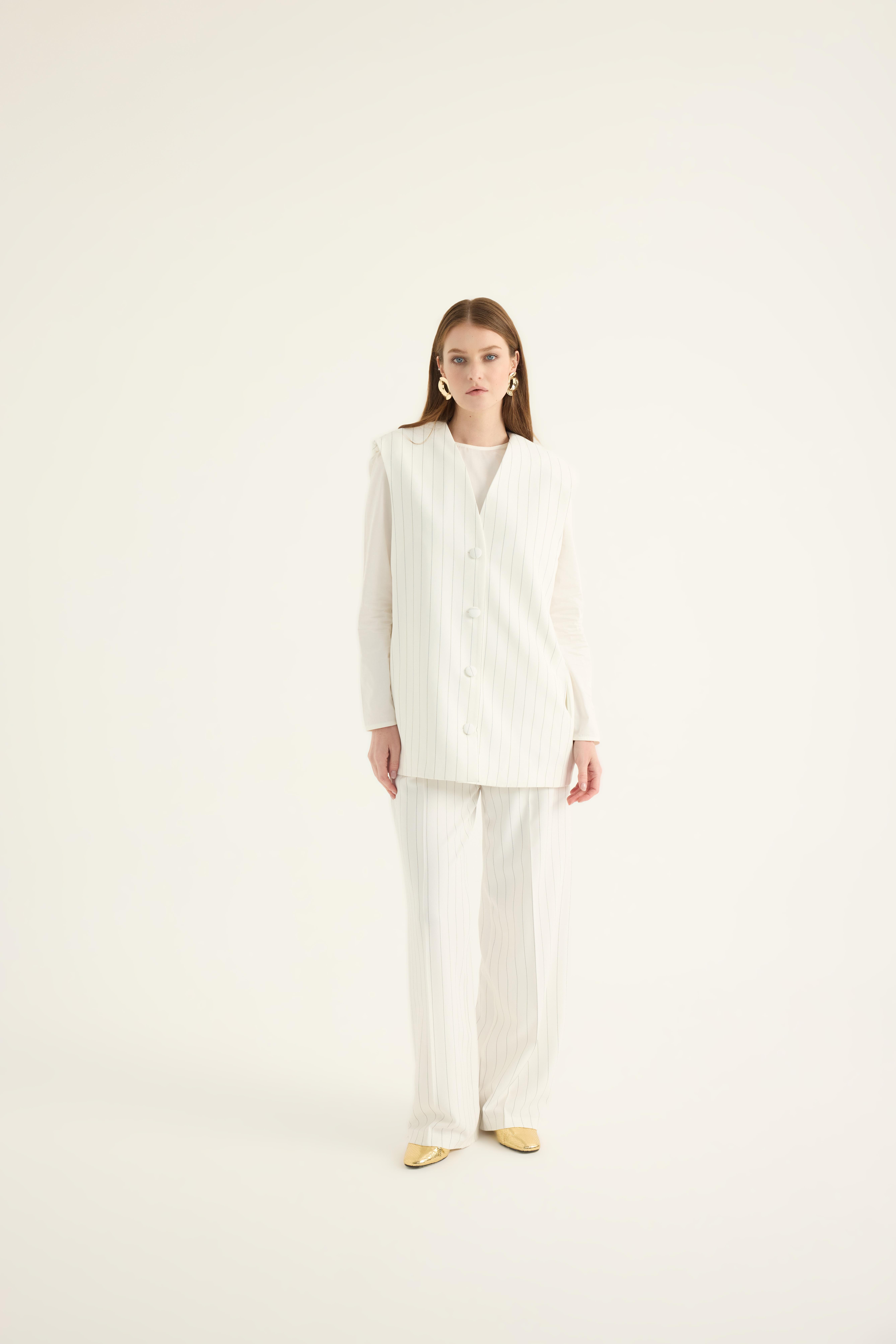 Beyaz Çizgili Oversize Yelek