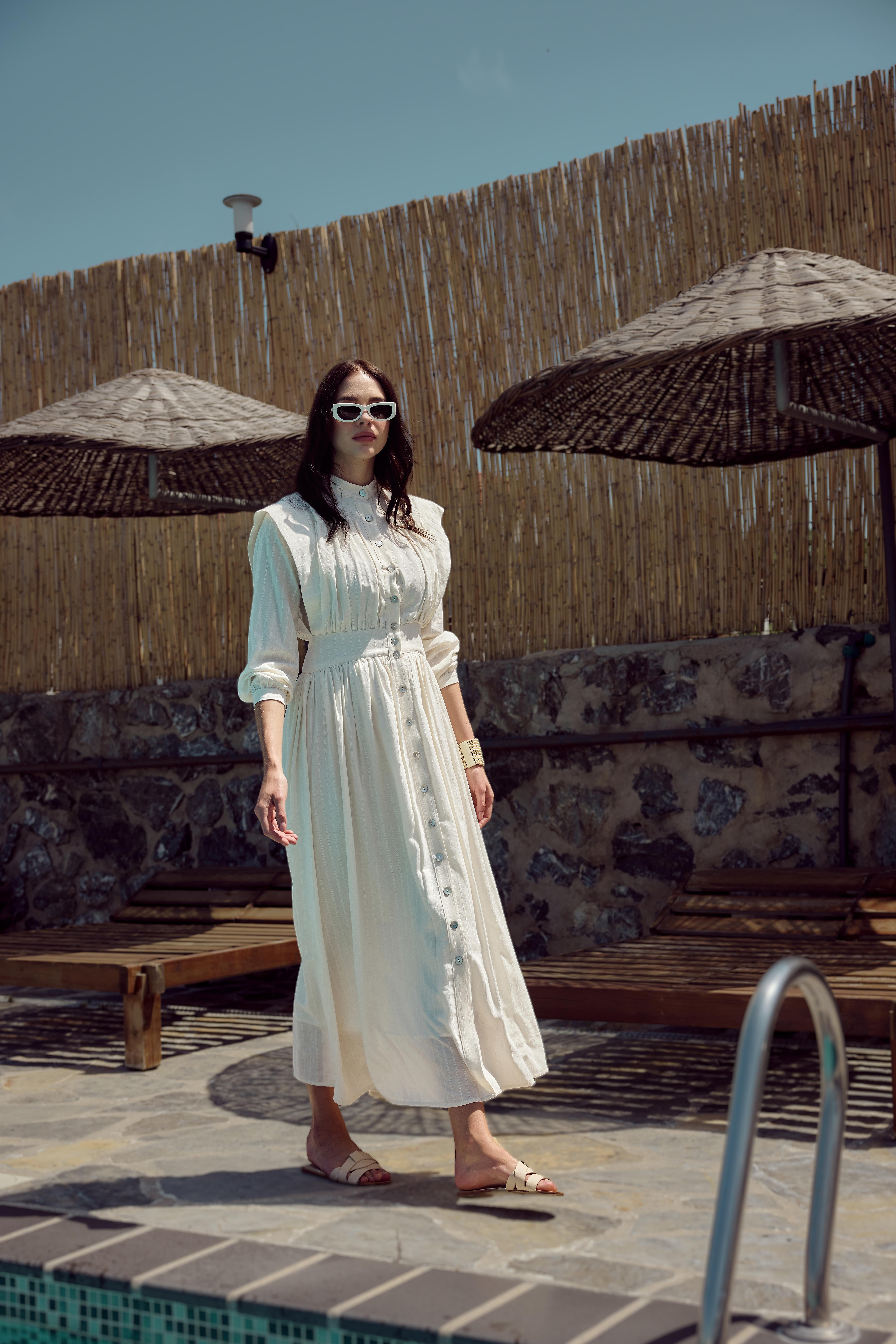 Ekru Büzgülü Vual Elbise