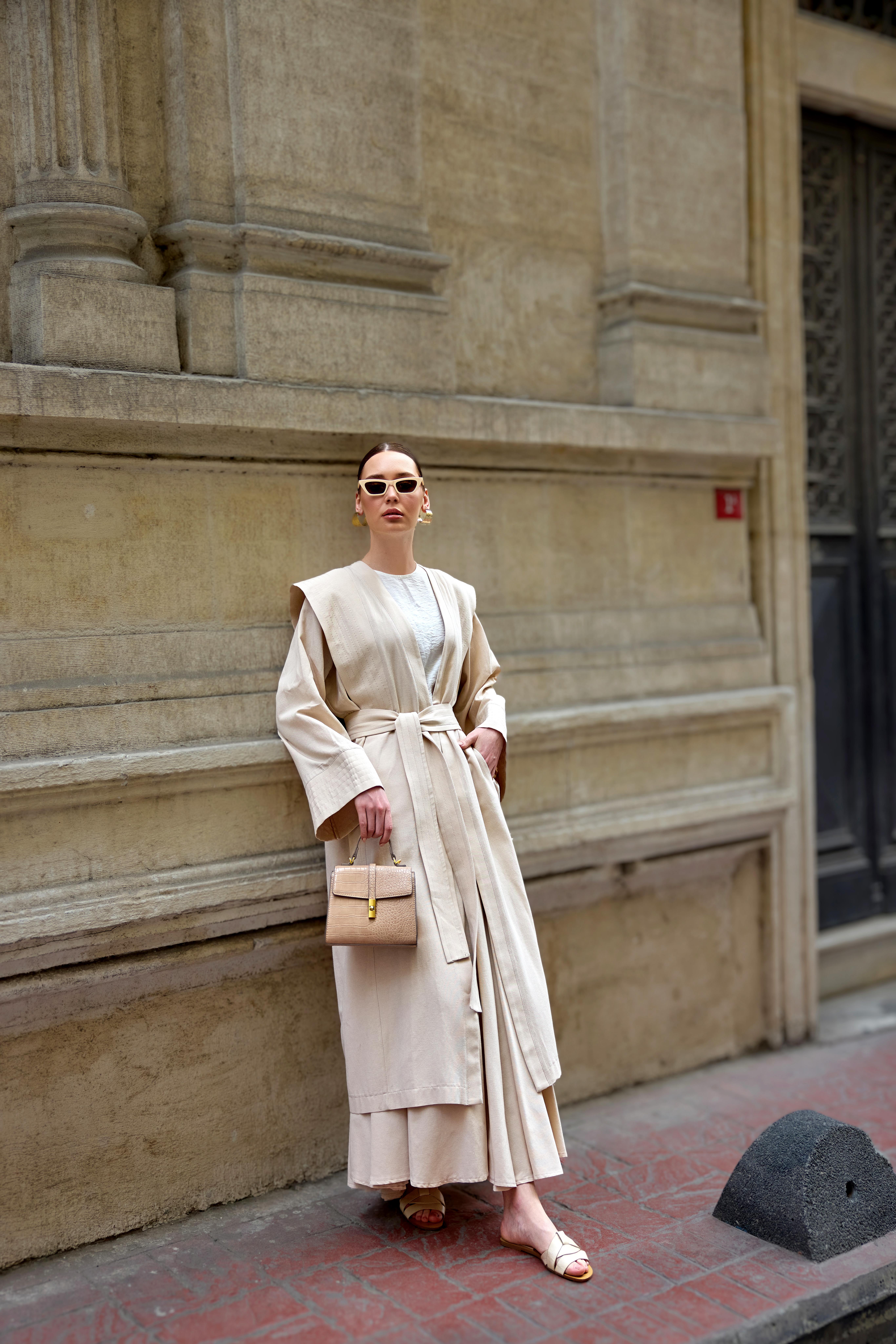 Ekru Omuz Dikiş Detaylı Kemerli Keten Kap