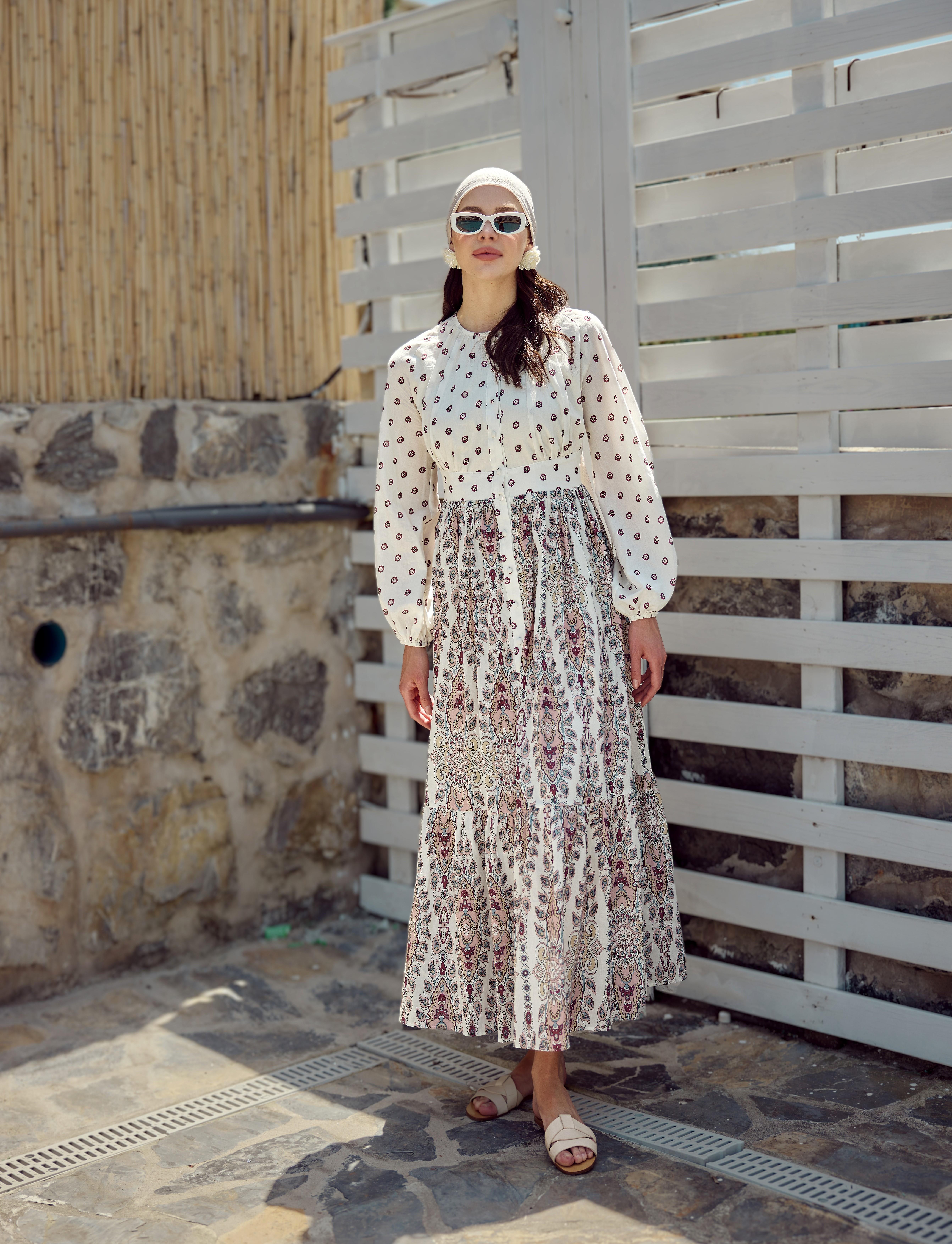 Desenli Büzgülü Vual Elbise