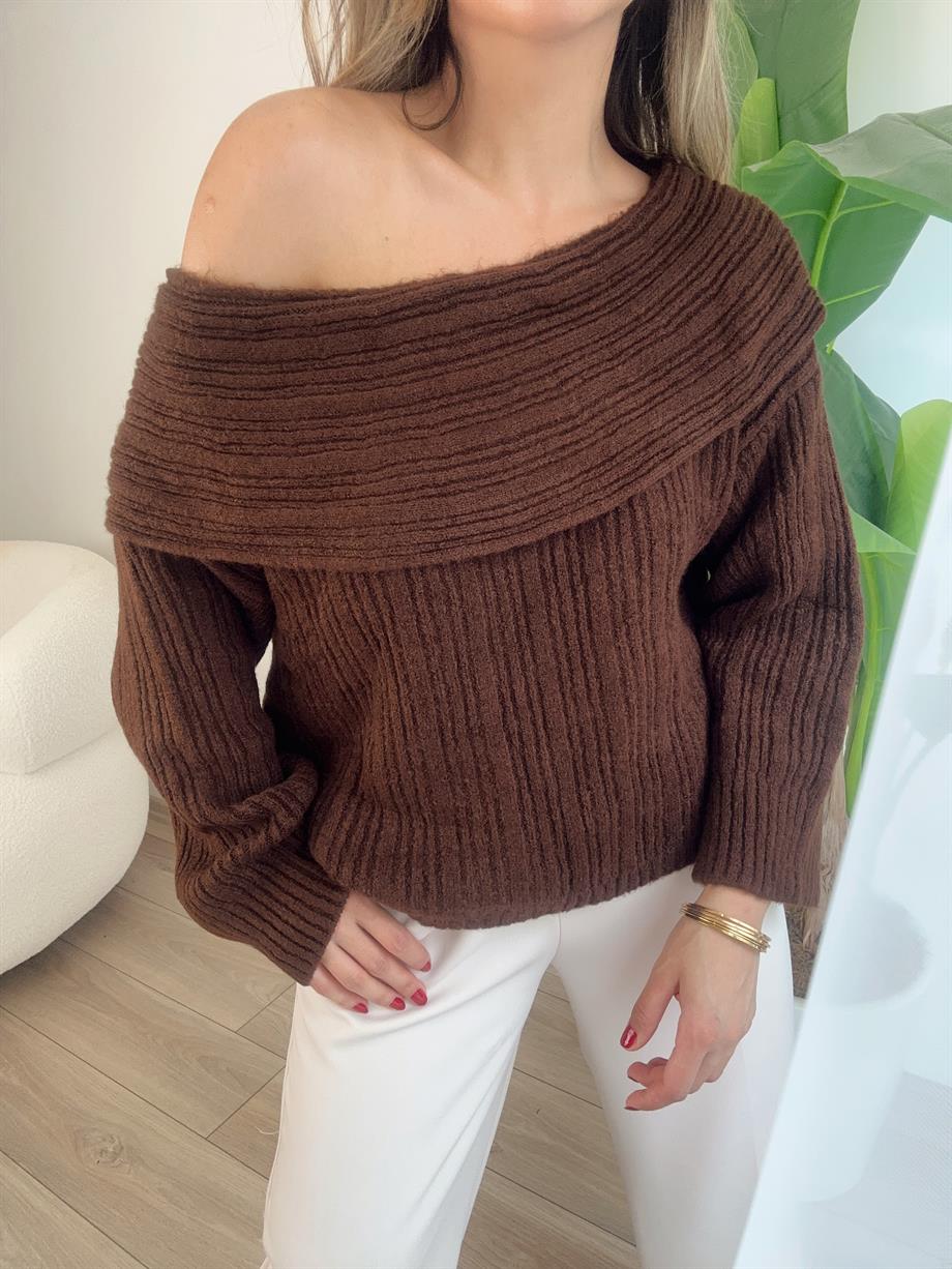 Acı Kahve Degaje Yaka Fitilli Kazak