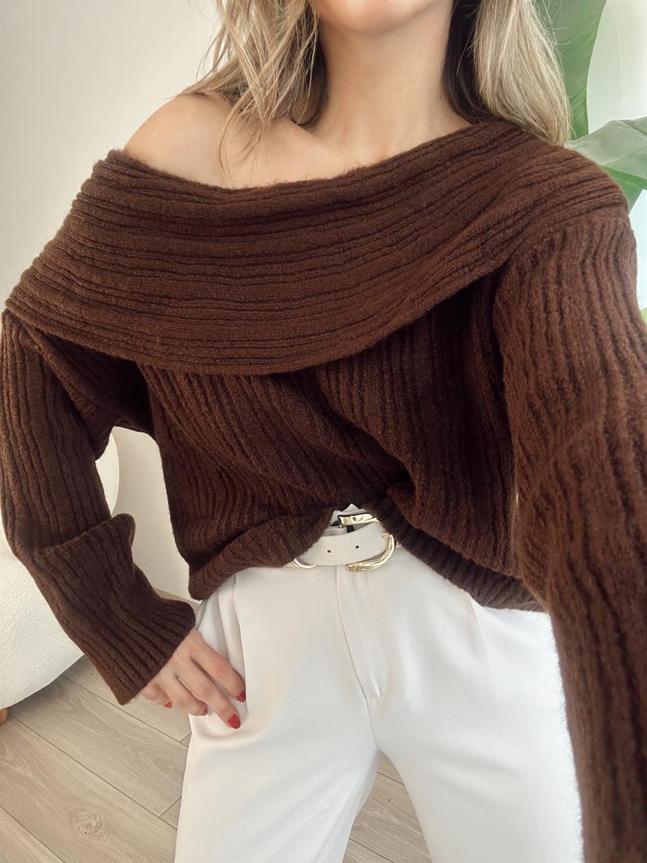 Acı Kahve Degaje Yaka Fitilli Kazak