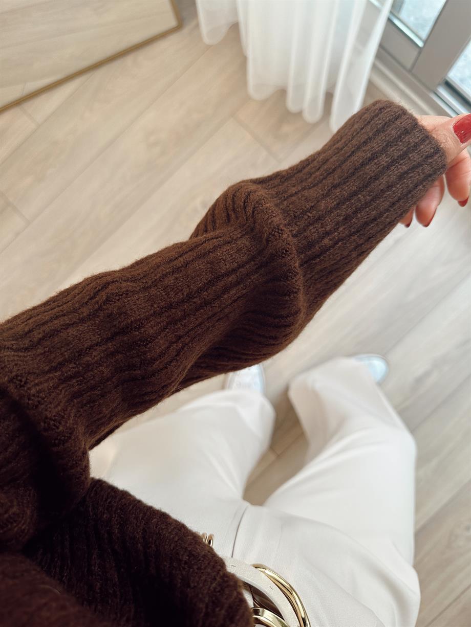 Acı Kahve Degaje Yaka Fitilli Kazak