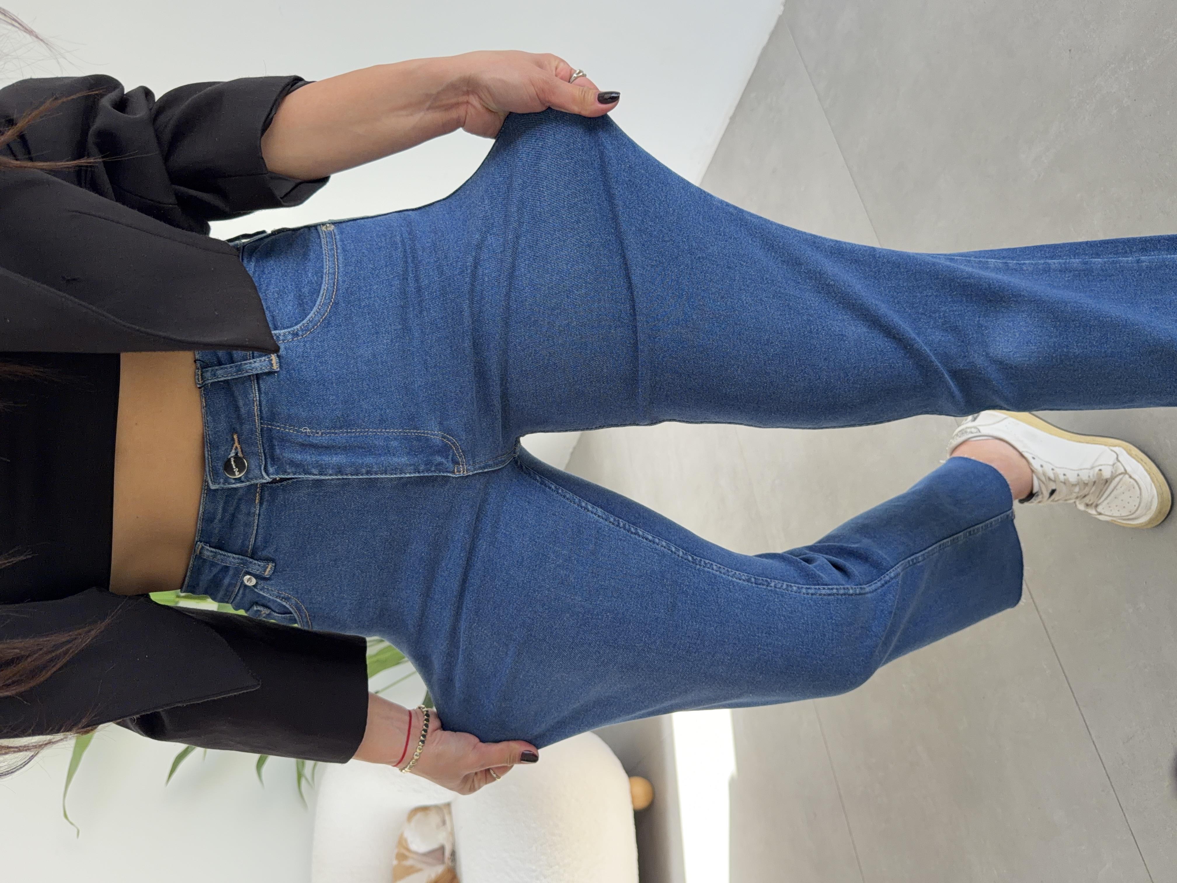 Açık Mavi Bootcut Kesik Paça Jean