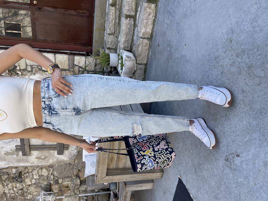 Açık Mavi Tek Dizi Yırtık Mom Jean