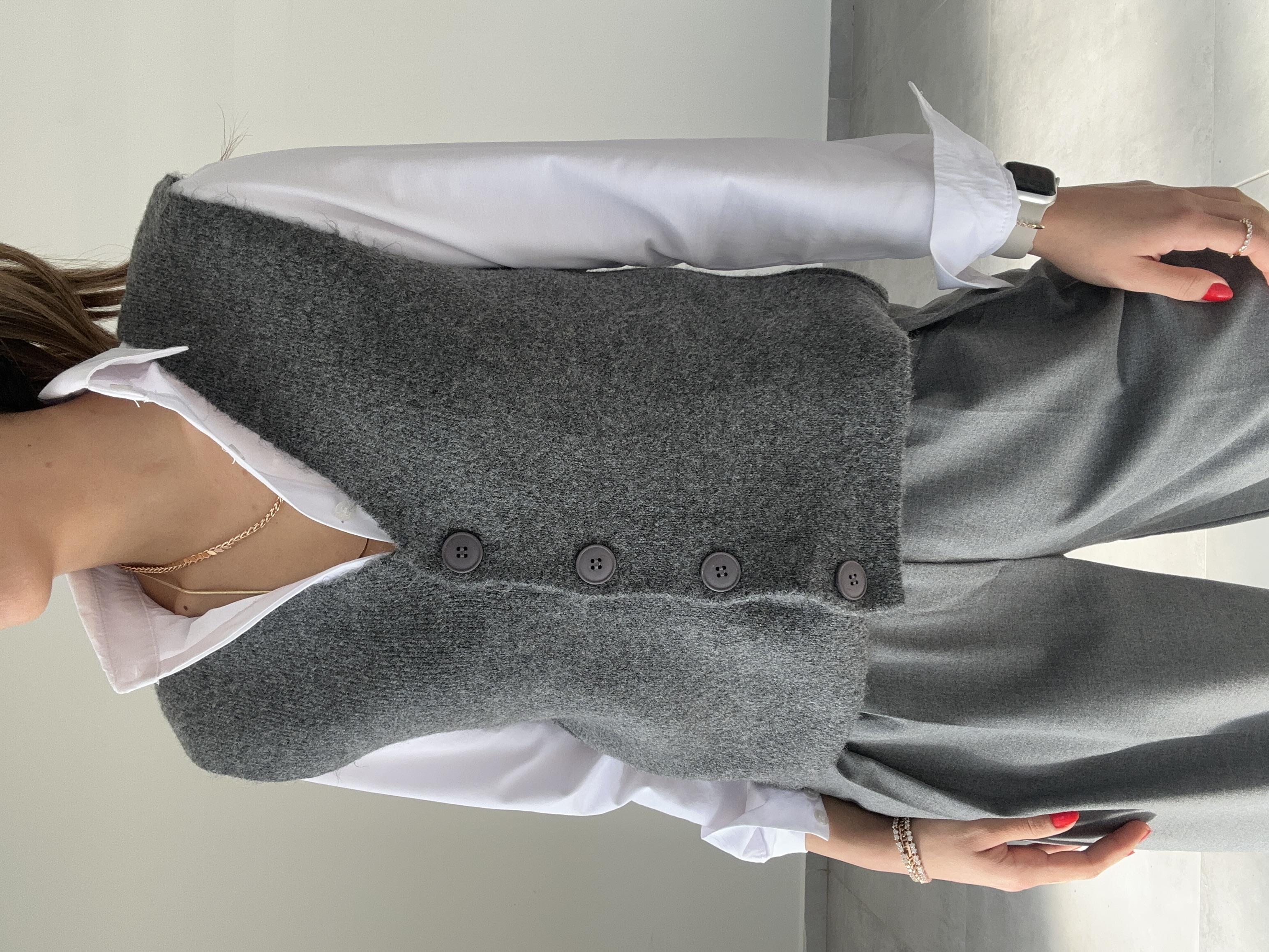 Antrasit Düğmeli Triko Yelek