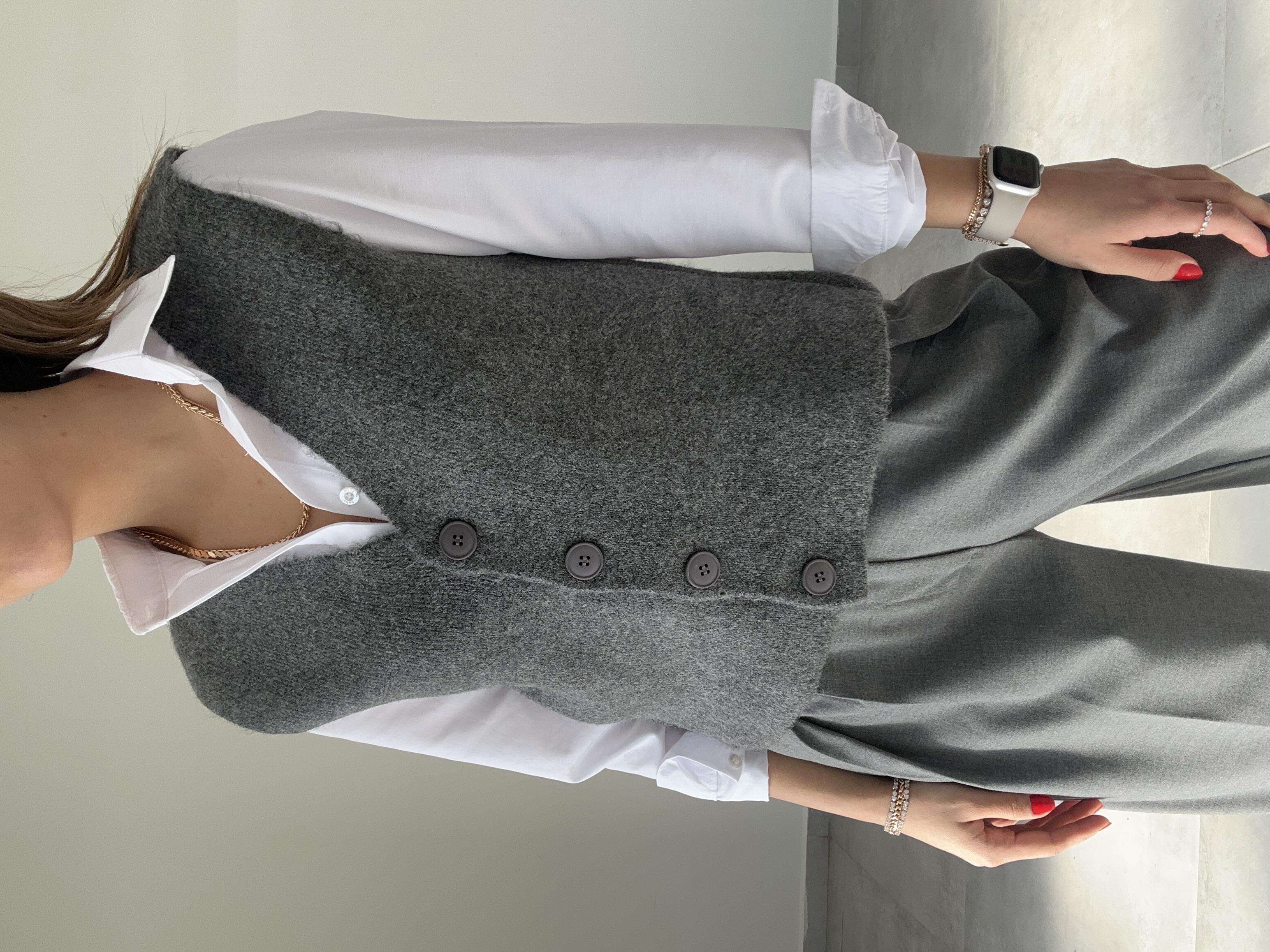 Antrasit Düğmeli Triko Yelek