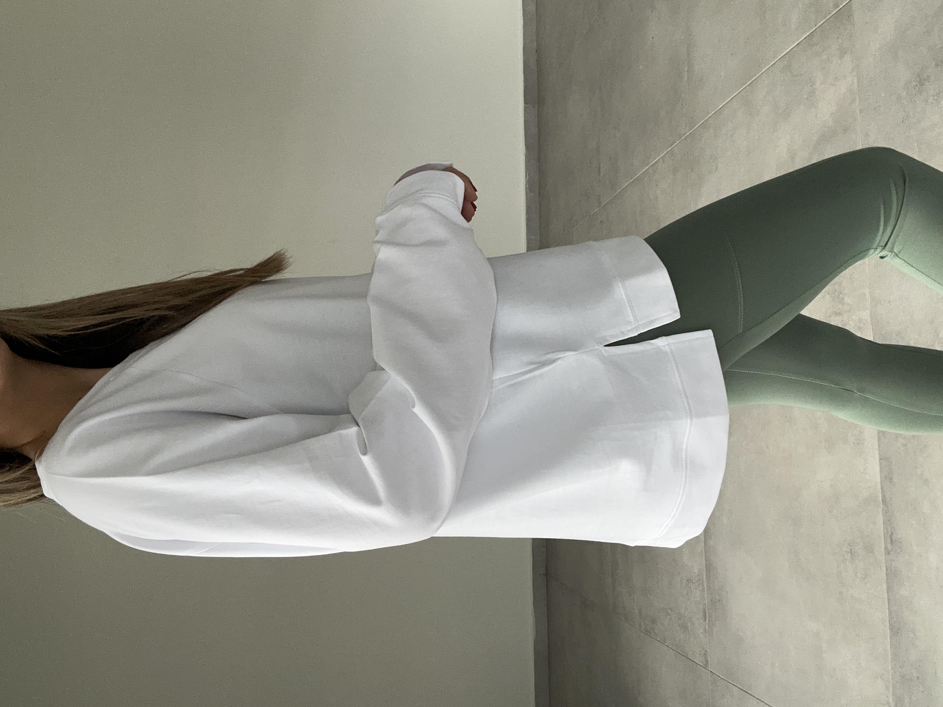 Beyaz Bisiklet Yaka Sweatshirt