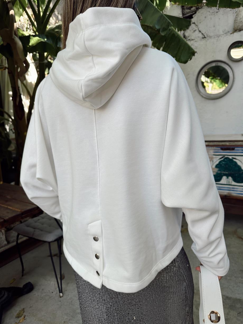 Beyaz Çıtçıt Detaylı Kapşonlu Sweatshirt