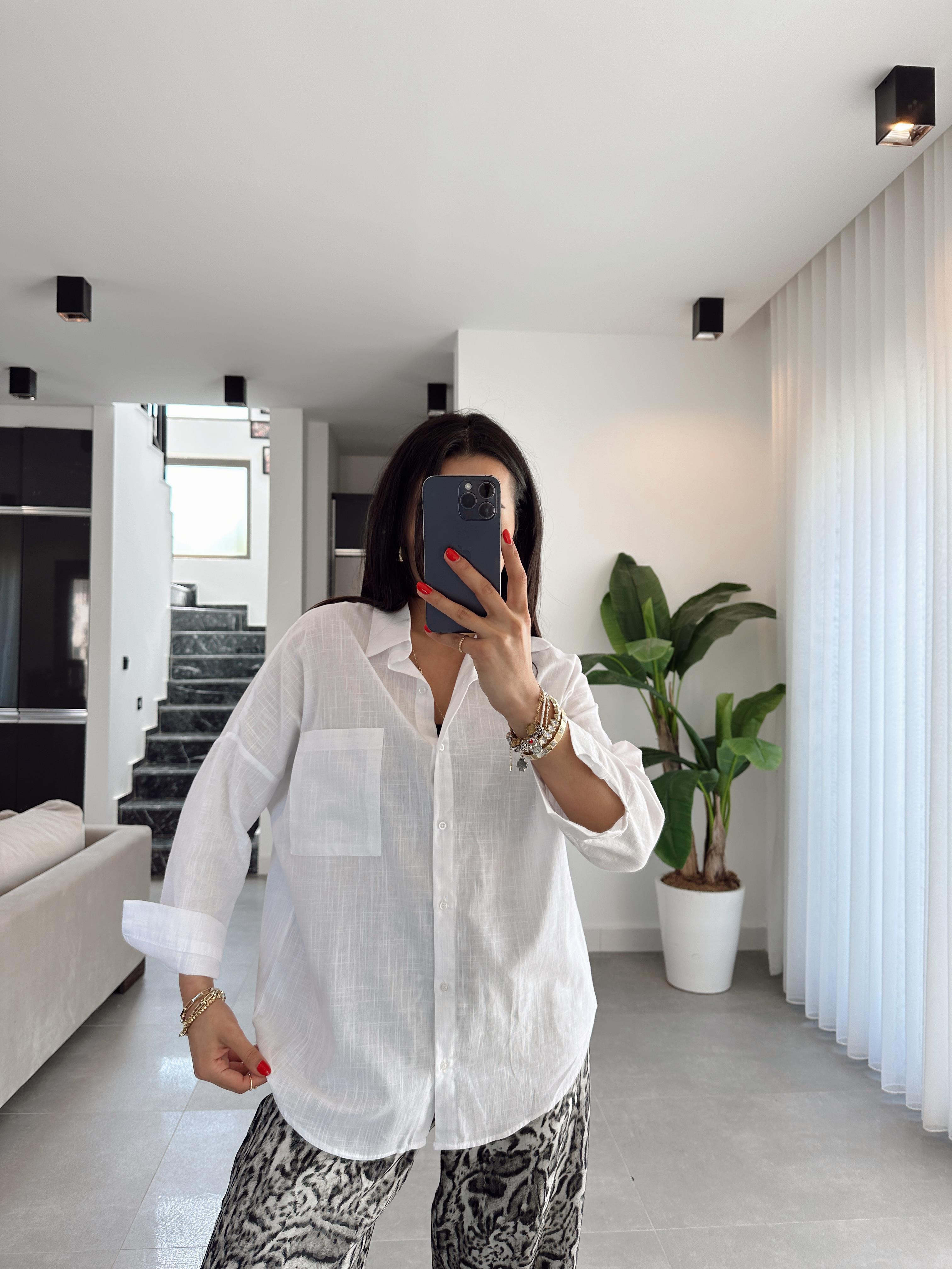 Beyaz Flamlı Keten Tek Cep Oversize Gömlek