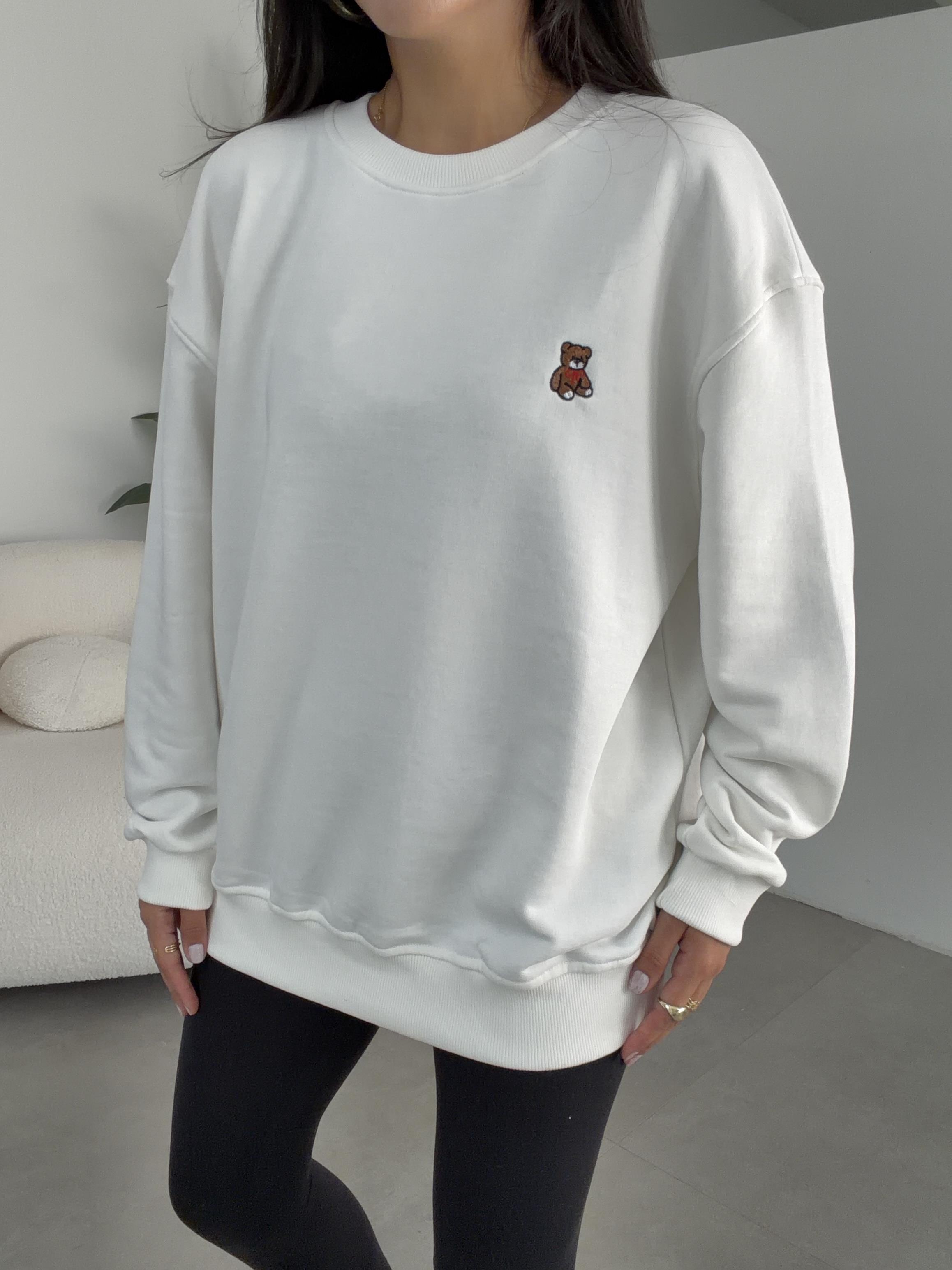 Beyaz Küçük Teddy Nakışlı Sweat