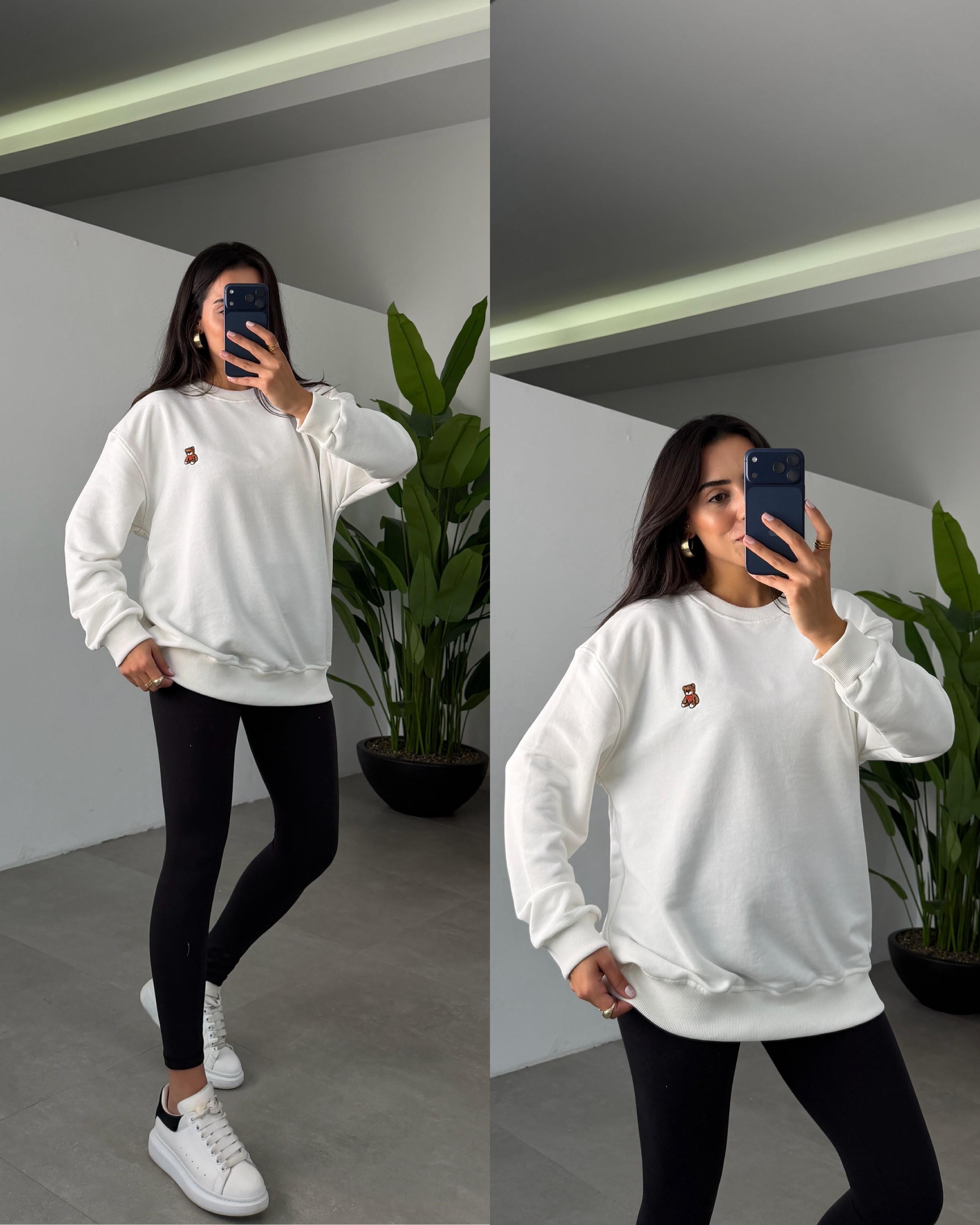 Beyaz Küçük Teddy Nakışlı Sweat