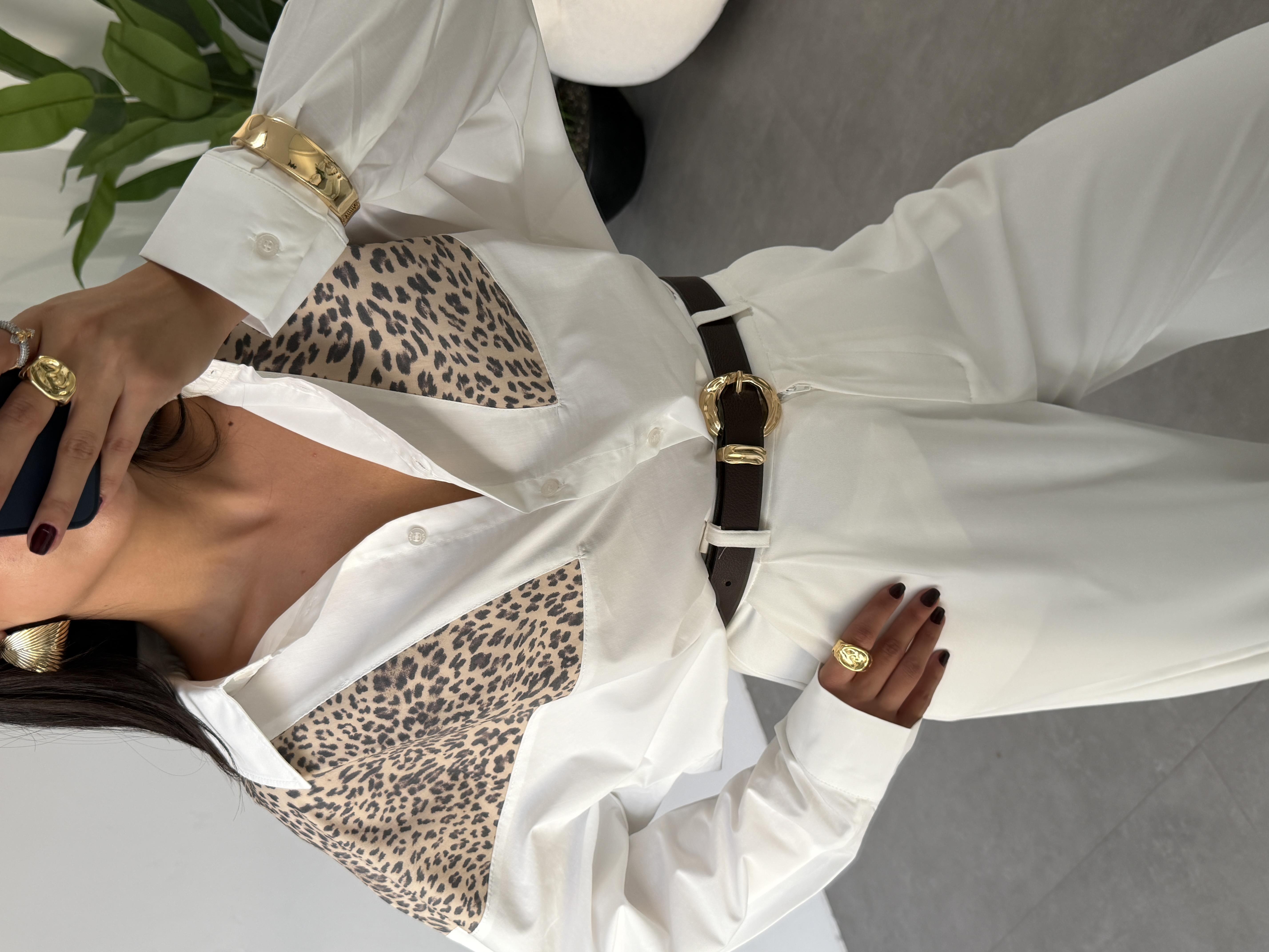 Beyaz Leopar Detaylı Gömlek