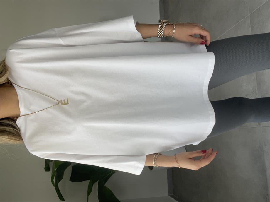 Beyaz Oversize Düşük Omuzlu Tişört