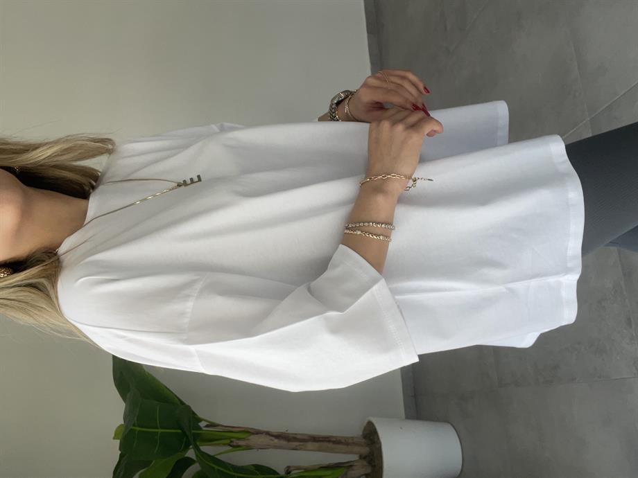 Beyaz Oversize Düşük Omuzlu Tişört