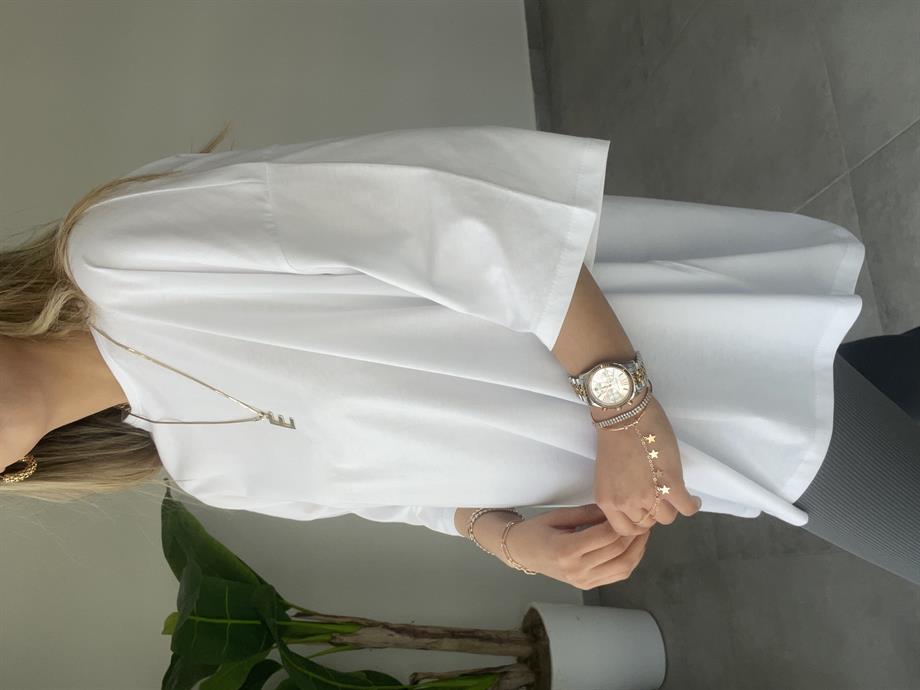 Beyaz Oversize Düşük Omuzlu Tişört